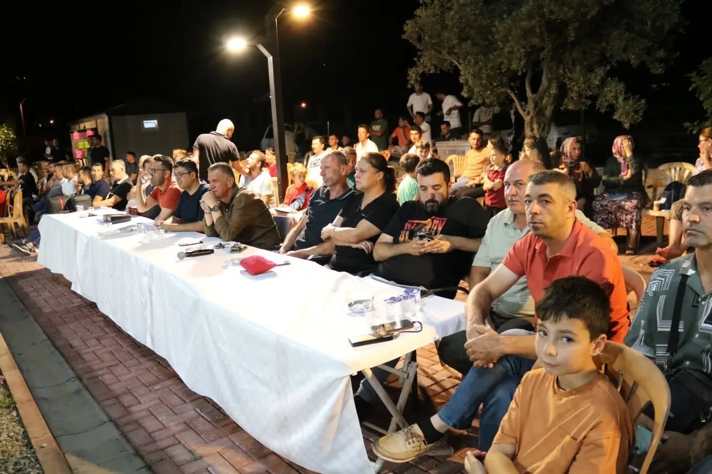 Yenipazarda Hali Saha Turnuvasi Coskusu 676252 6A8B42