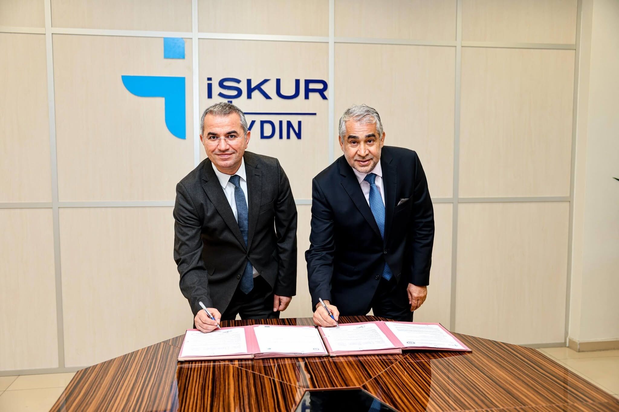 Adulu Ogrencilere Kariyer Yolunu Acan Protokol 686502 A305E8