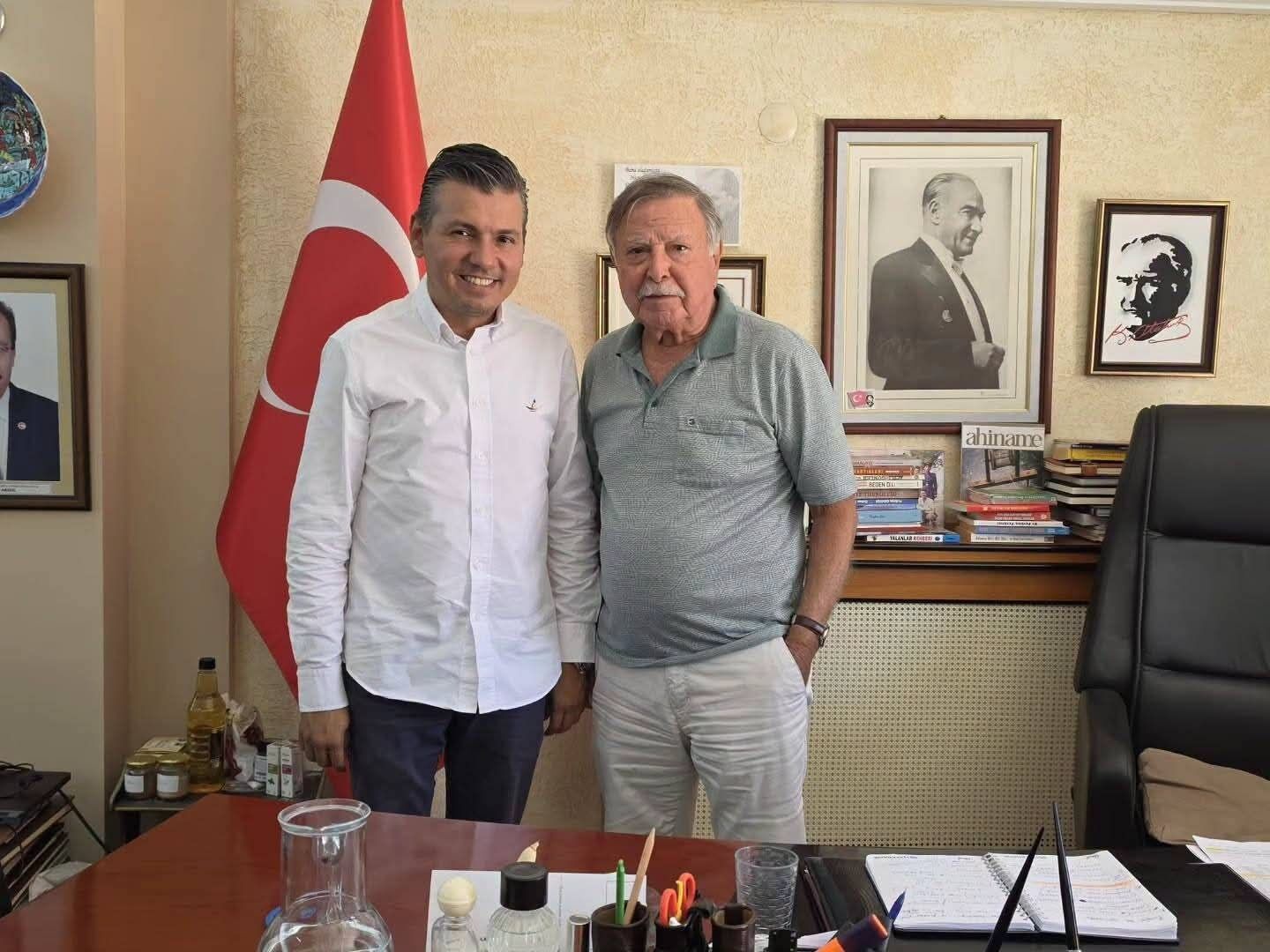 Ak Partili Baskan Sarigozden Baskan Sakara Ziyaret 685028 7B9Fd5