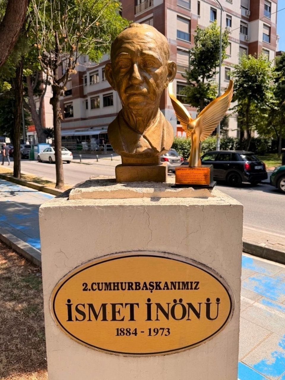 Akif Manaf Saglik Ve Baris Odulu Ismet Inonuye Ithaf Edildi 683688 Cc0C89