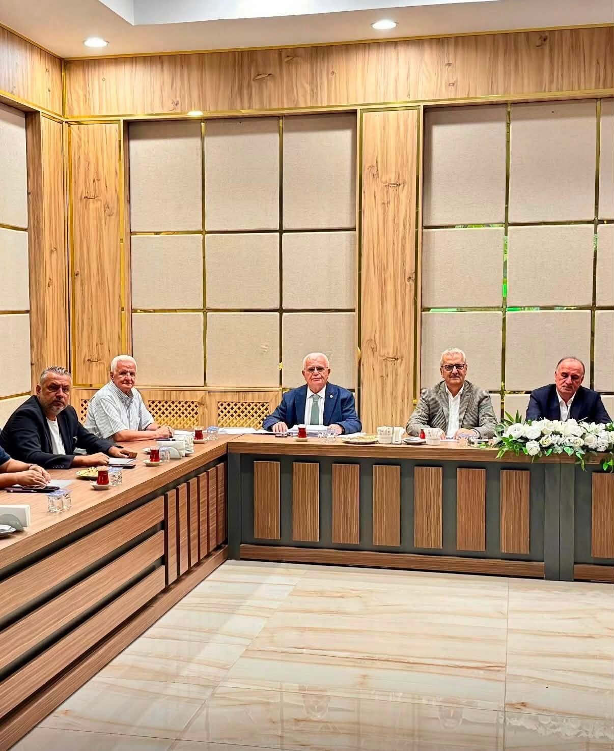 Altuntas Aydini Temsil Etti Bolge Toplantisina Katildi 688750 347850
