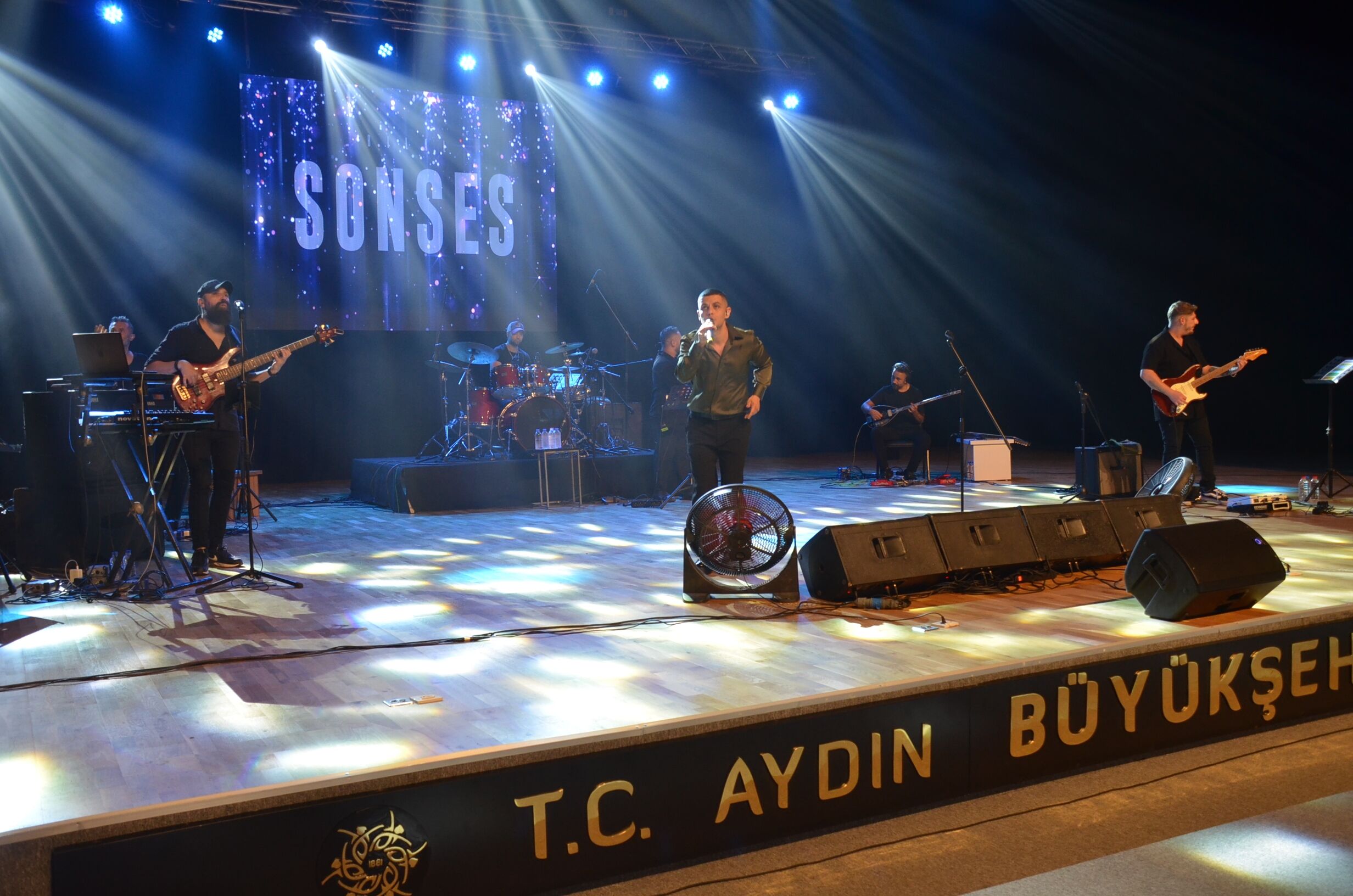 Aydin Bsbden Yaz Konserleri Ruzgri Bilal Sonses Didimlileri 684575 Acd0D9