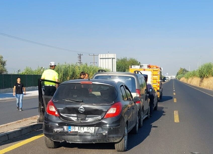 Aydin Da 8 Aracli Zincirleme Trafik Kazasi 1787035208842 410474