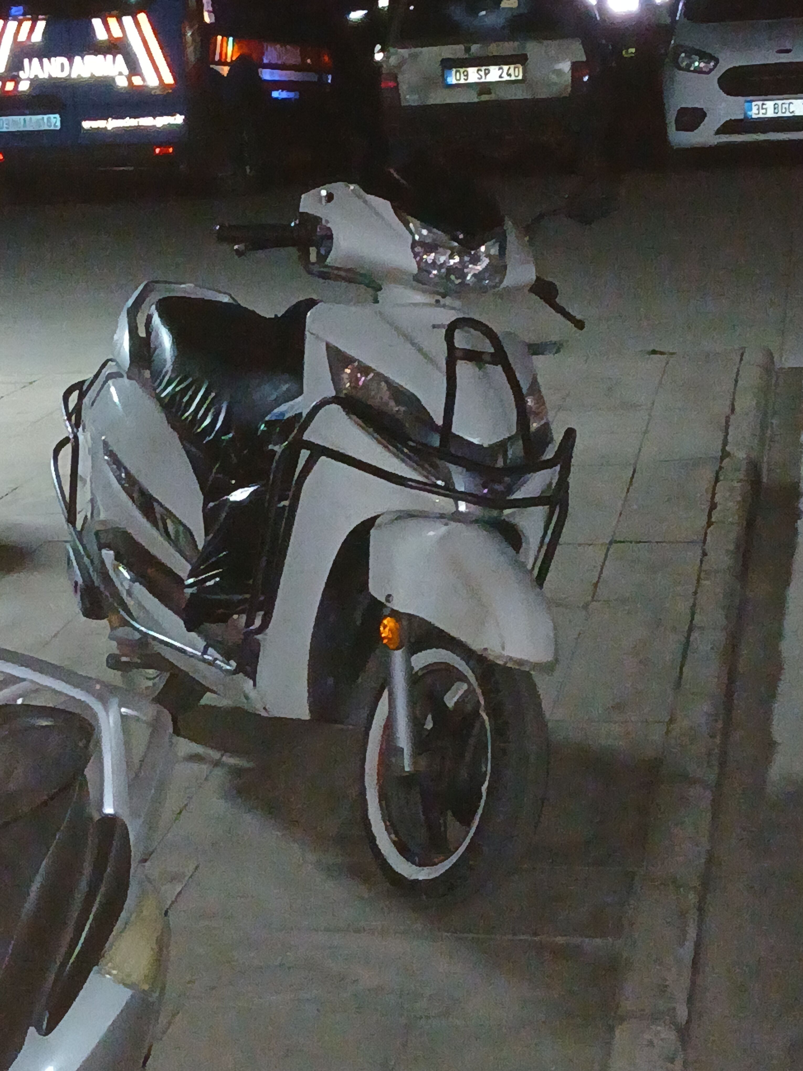 Aydinda Motosiklet Domuz Surusune Carpti Kari Koca Yaralandi 688634 D5C677