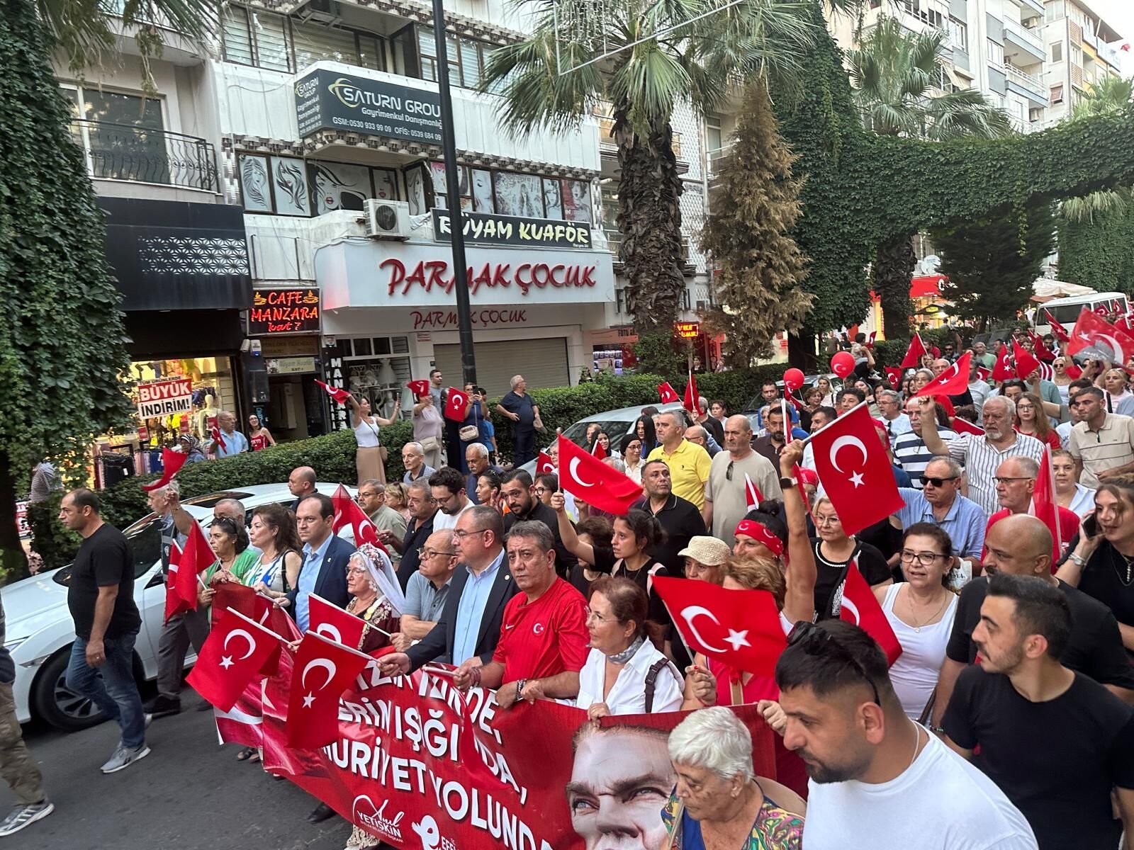 Aydinda Zafer Yuruyusu Duzenlendi 689006 Fde32E