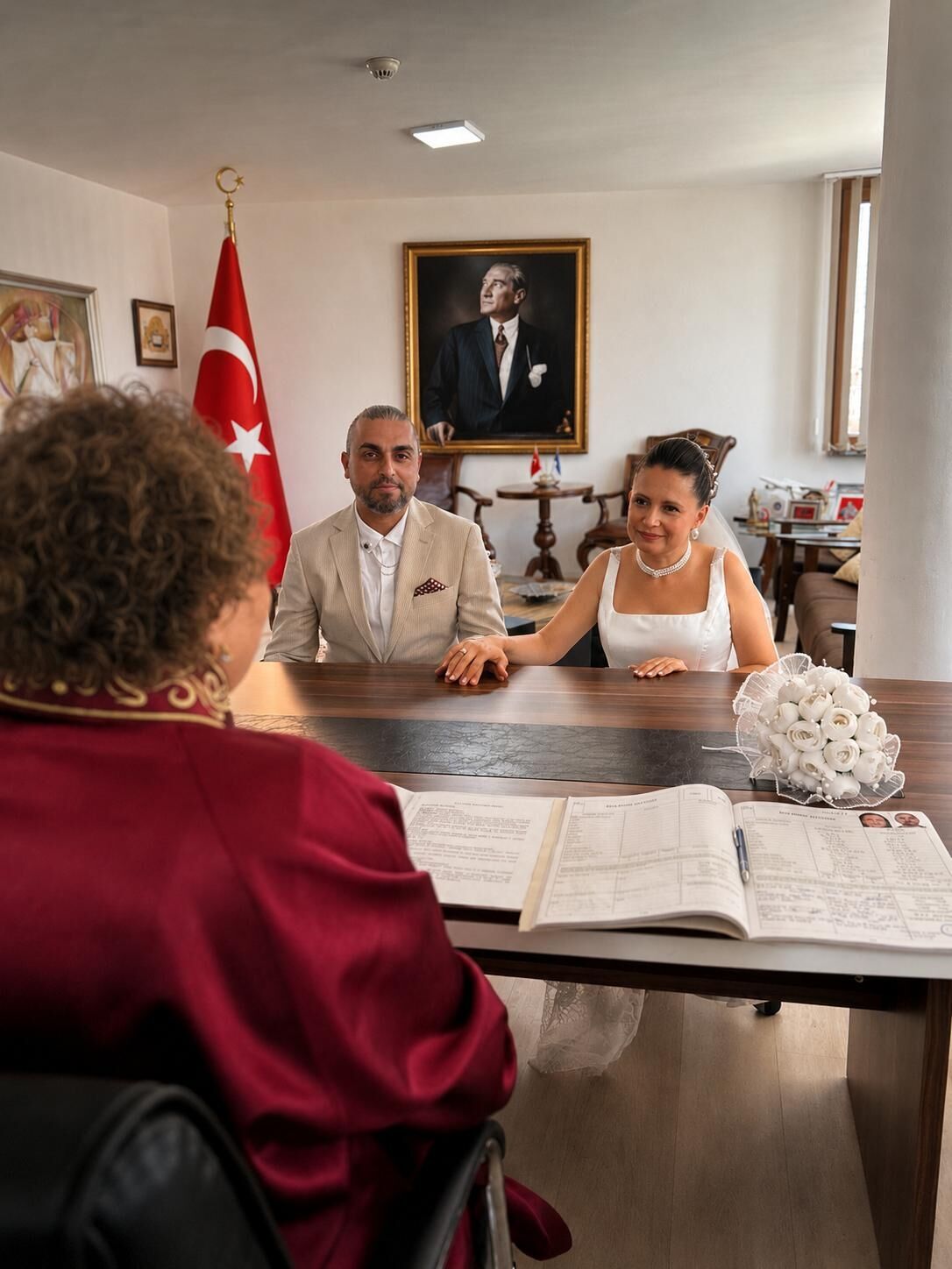 Aydinli Mudur Arzu Akar Baba Ocagi Kosovada Evlendi 688926 615A5C