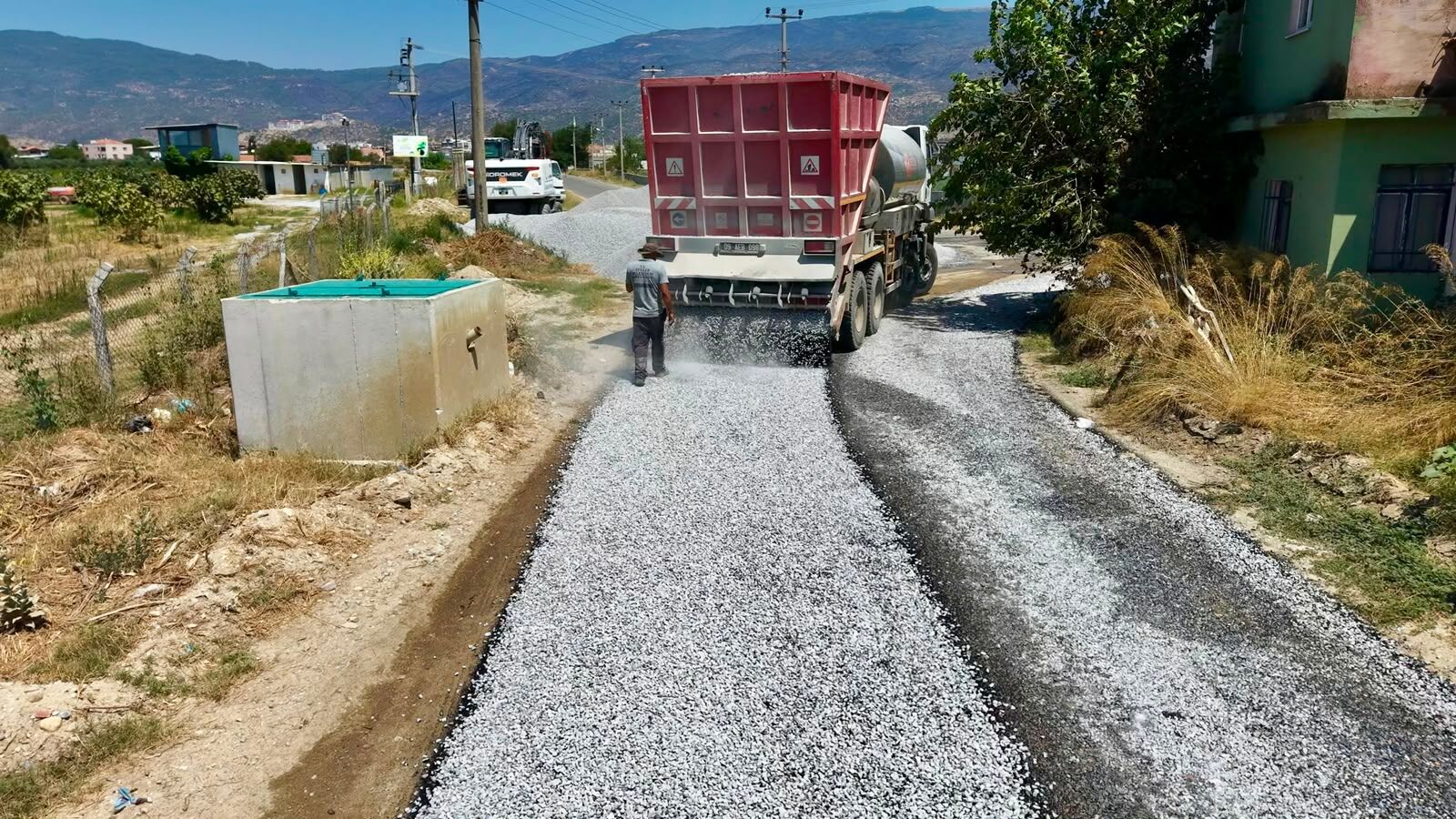 Baskan Kivraktan Yol Hamlesi Hedef Daha Fazla Mahalleye Daha 684619 B08Bee