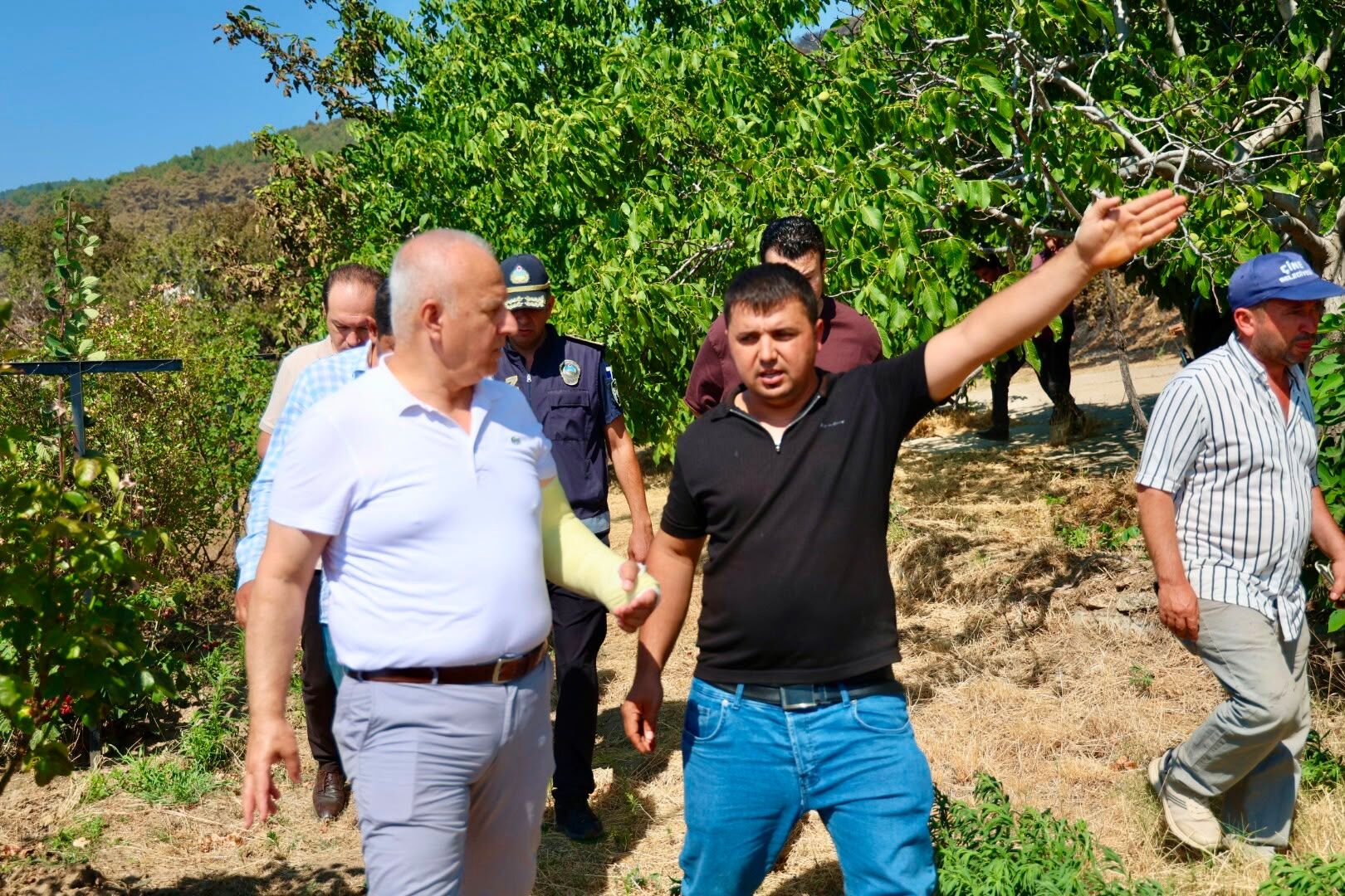 Baskan Mehmet Kivrak Yangin Bolgesinde Hemsehrilerimizi Asla 683229 237D27