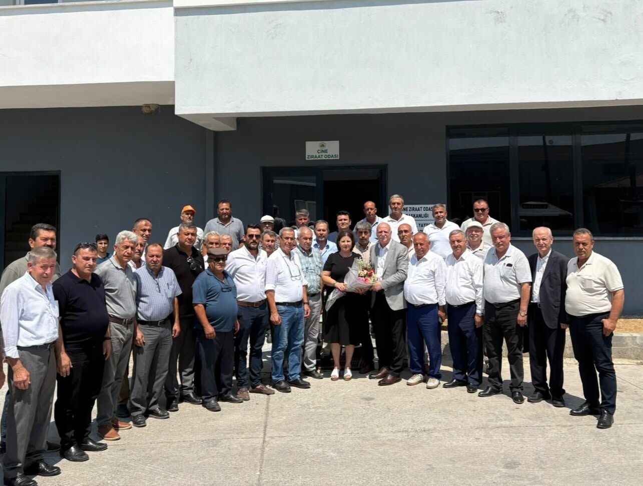 Bayraktar Cinede Yangindan Etkilenen Alanlari Inceledi 684697 2F03Ad