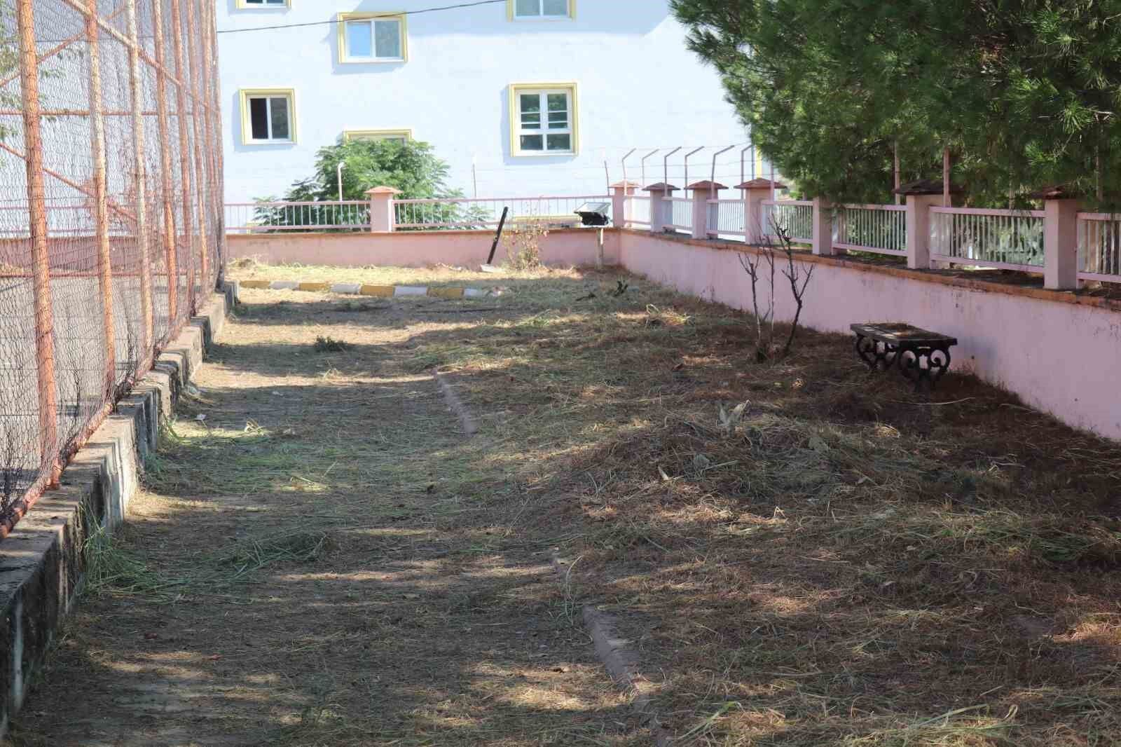 Bozdogan Belediyesi Okullarda Calismalarini Surduruyor 1787753407086 724506