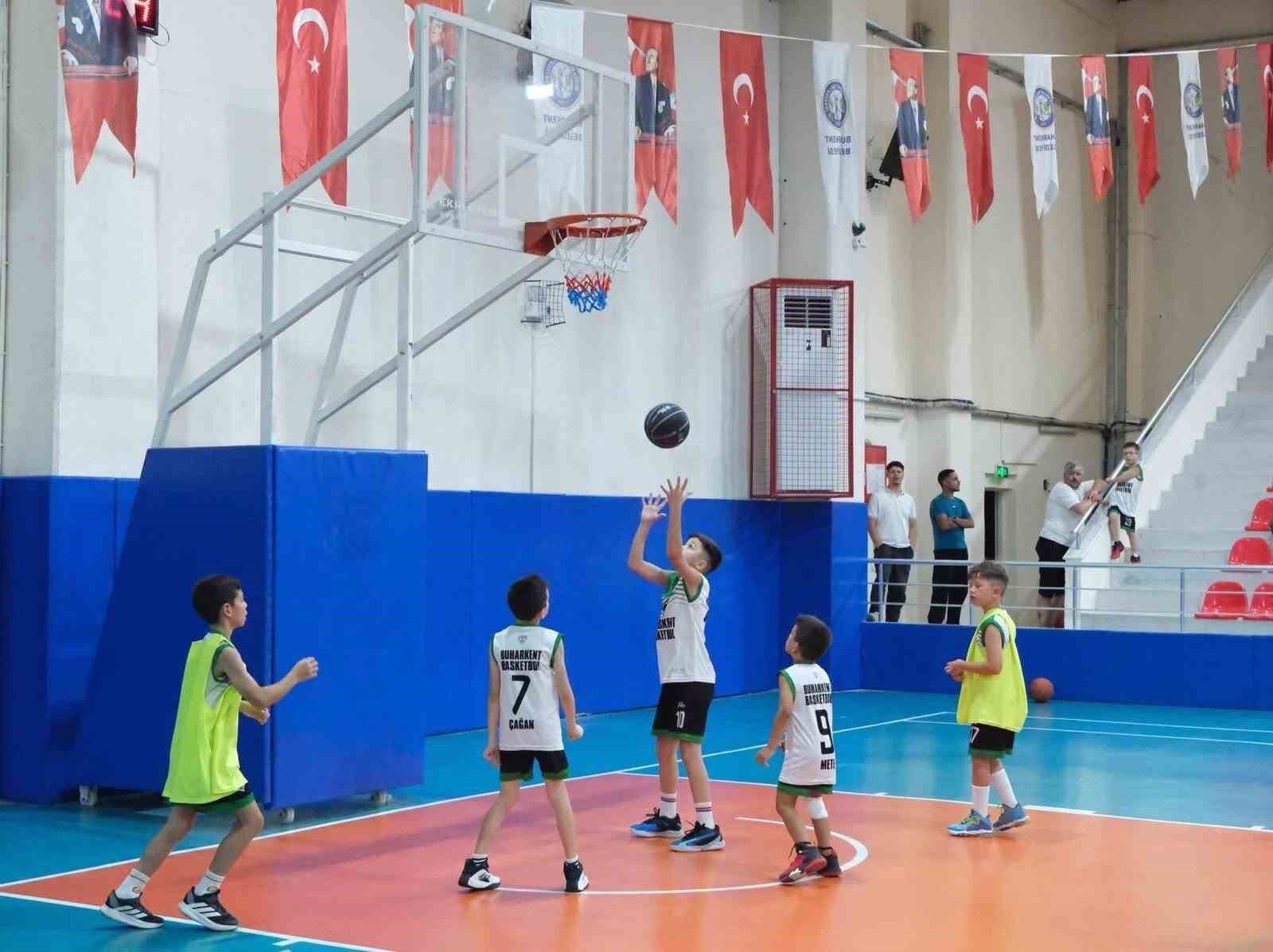 Buharkent Te Genc Basketbolcular Kiyasiya Mucadele Etti 1785910502989 282763