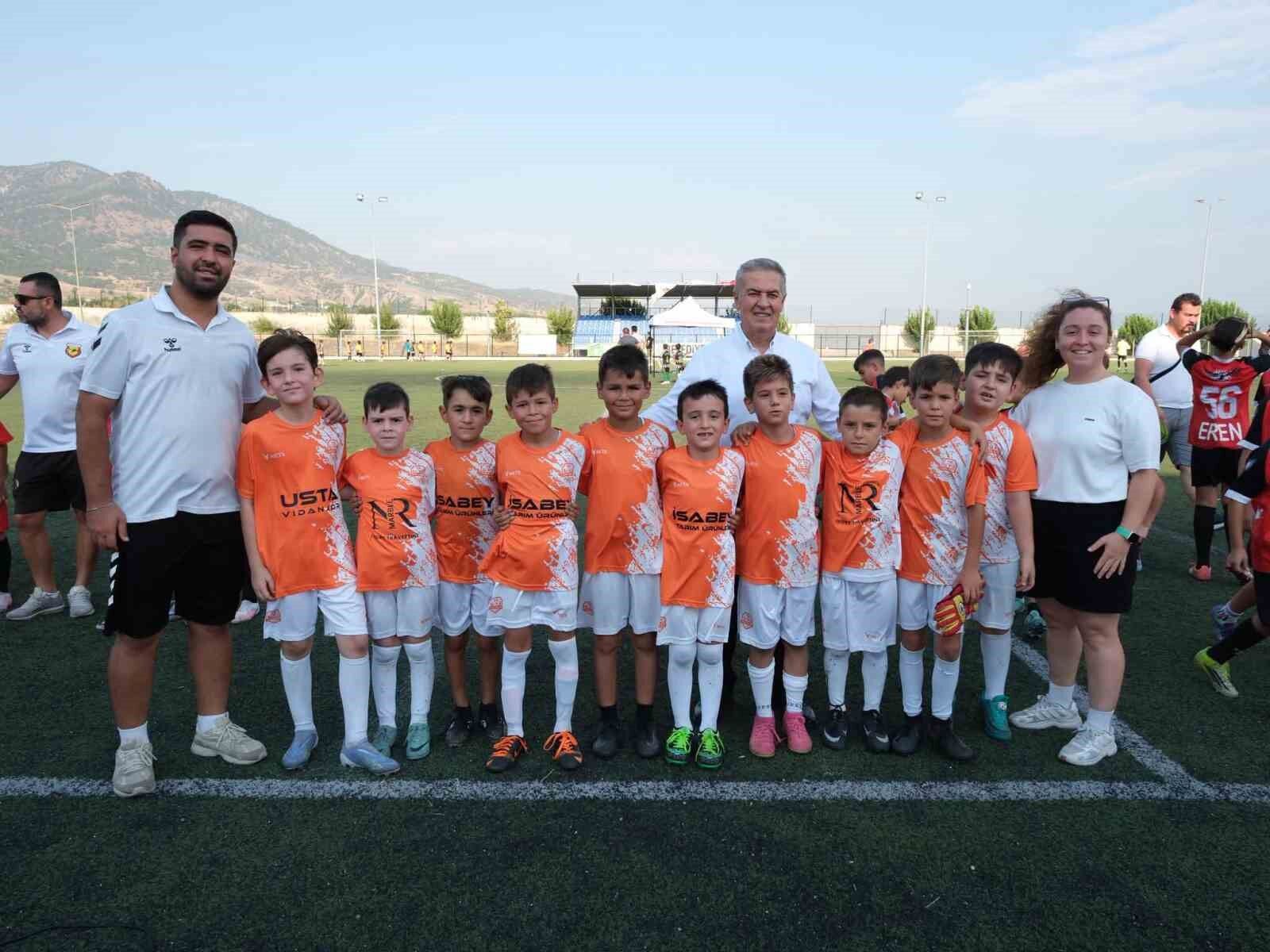 Buharkent Te Kentin Cocuklari Futbol Turnuvasi Tamamlandi 1785740103997 62860