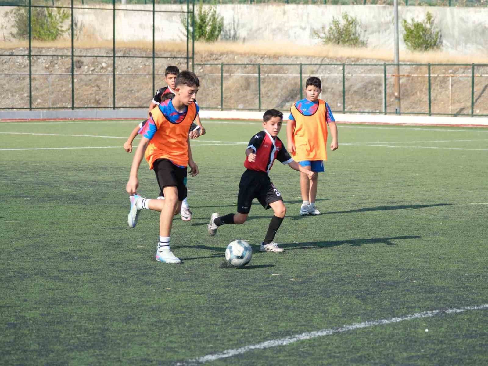 Buharkent Te Kentin Cocuklari Futbol Turnuvasi Tamamlandi 1785740105219 539643