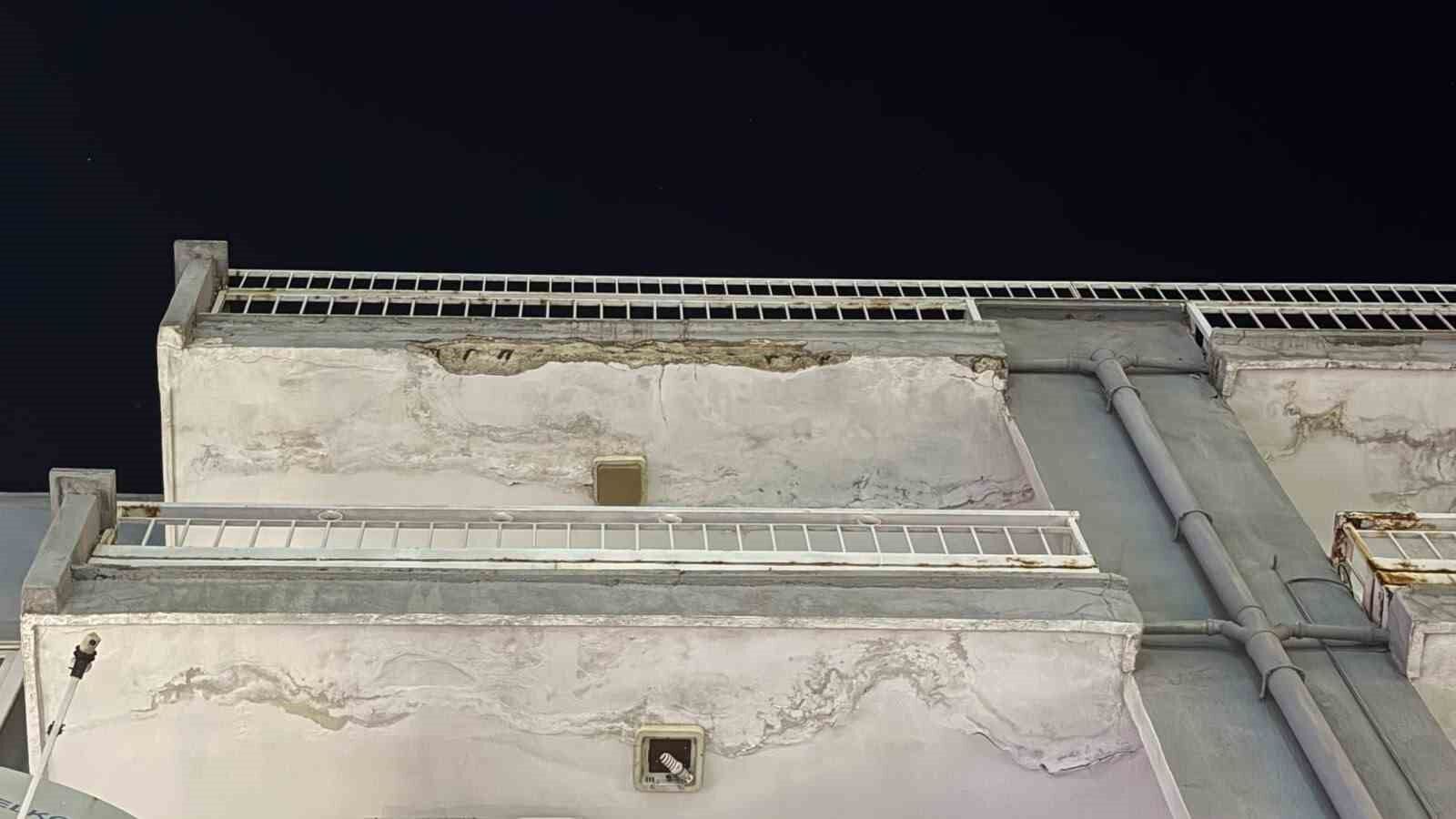Catidan Kopan Beton Parcalari Korkuttu 1787083504190 596054