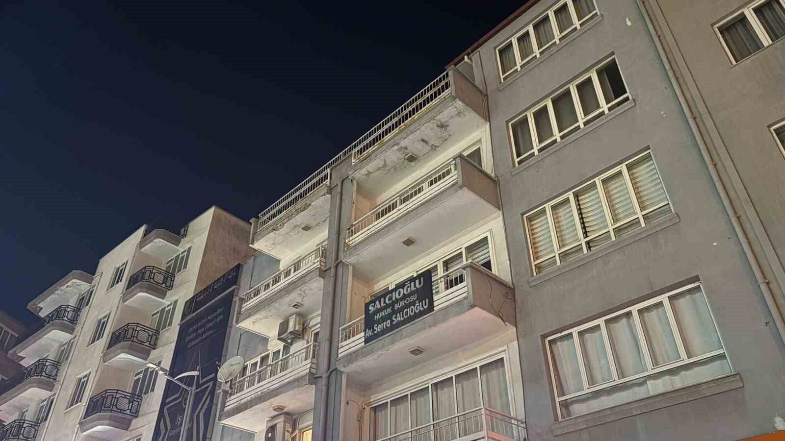 Catidan Kopan Beton Parcalari Korkuttu 1787083504786 235005