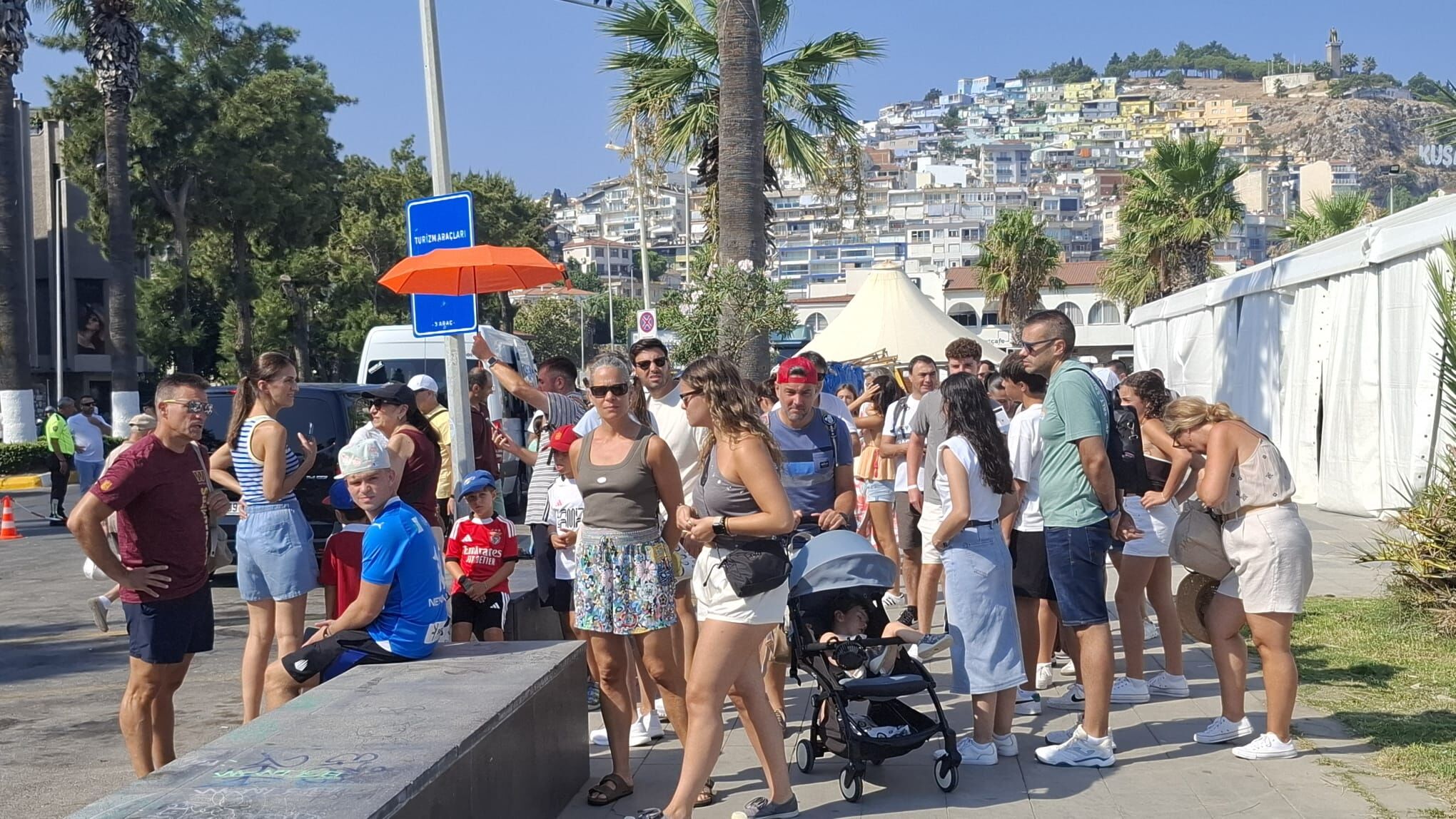 Celebrity Cruisesun Devleri Ege Port Demirledi 686363 F75A45