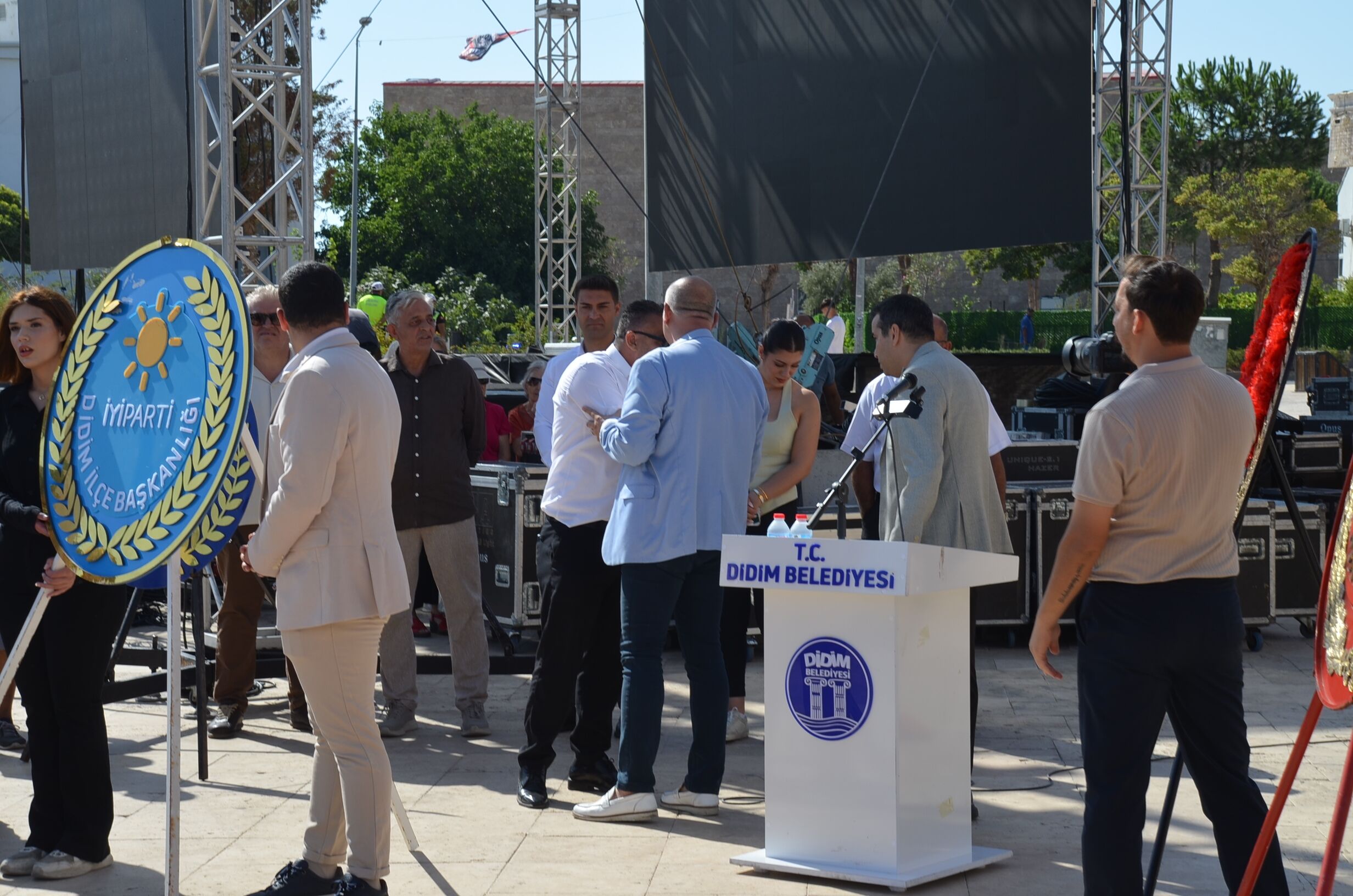 Didimde Alternatif Toreninde Chp Ile Yeni Parti Arasinda Soz 688905 52F833