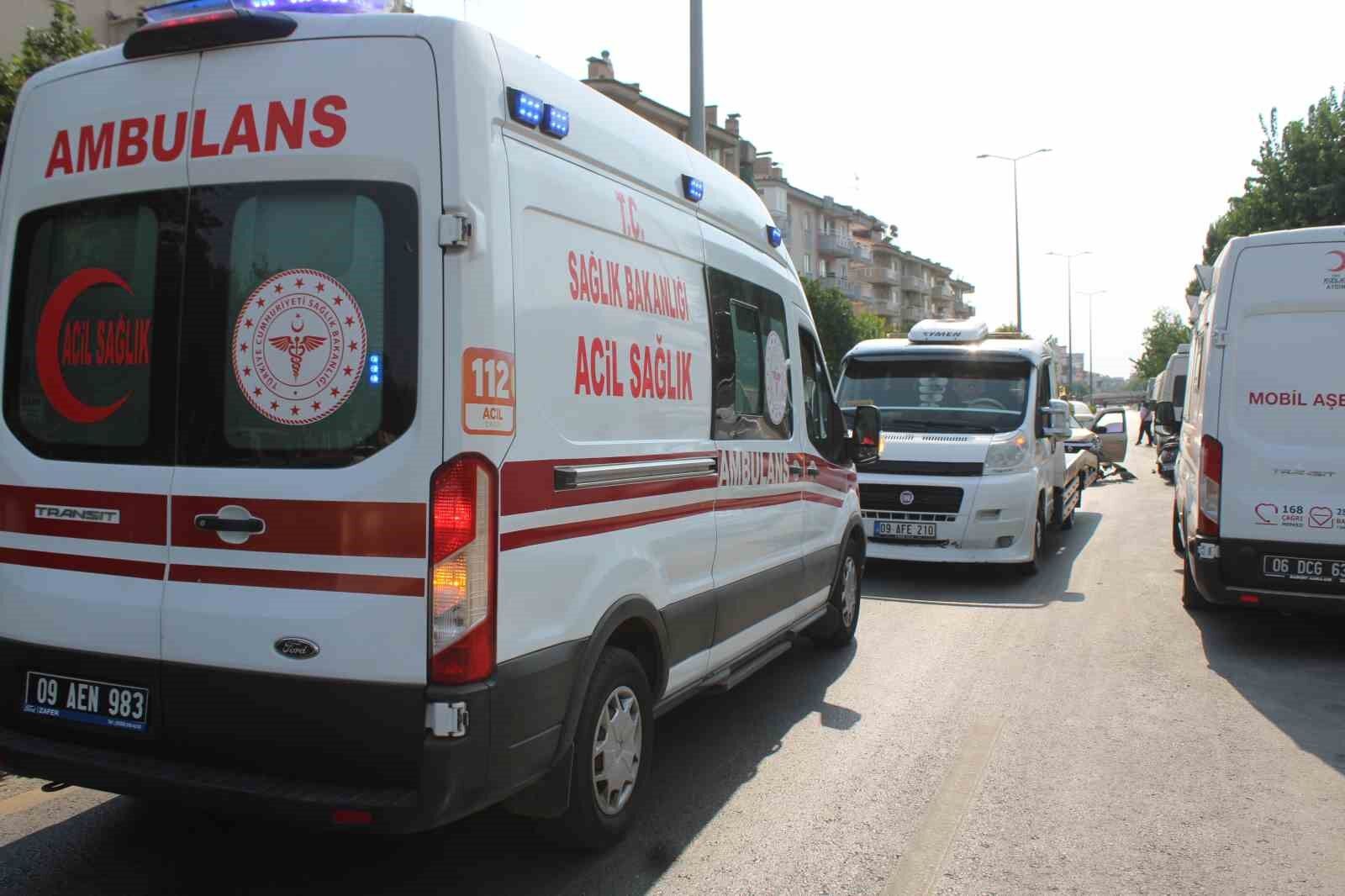 Direksiyon Hakimiyetini Kaybetti Karsi Seritteki Otomobile Carpti 1786199103628 425562