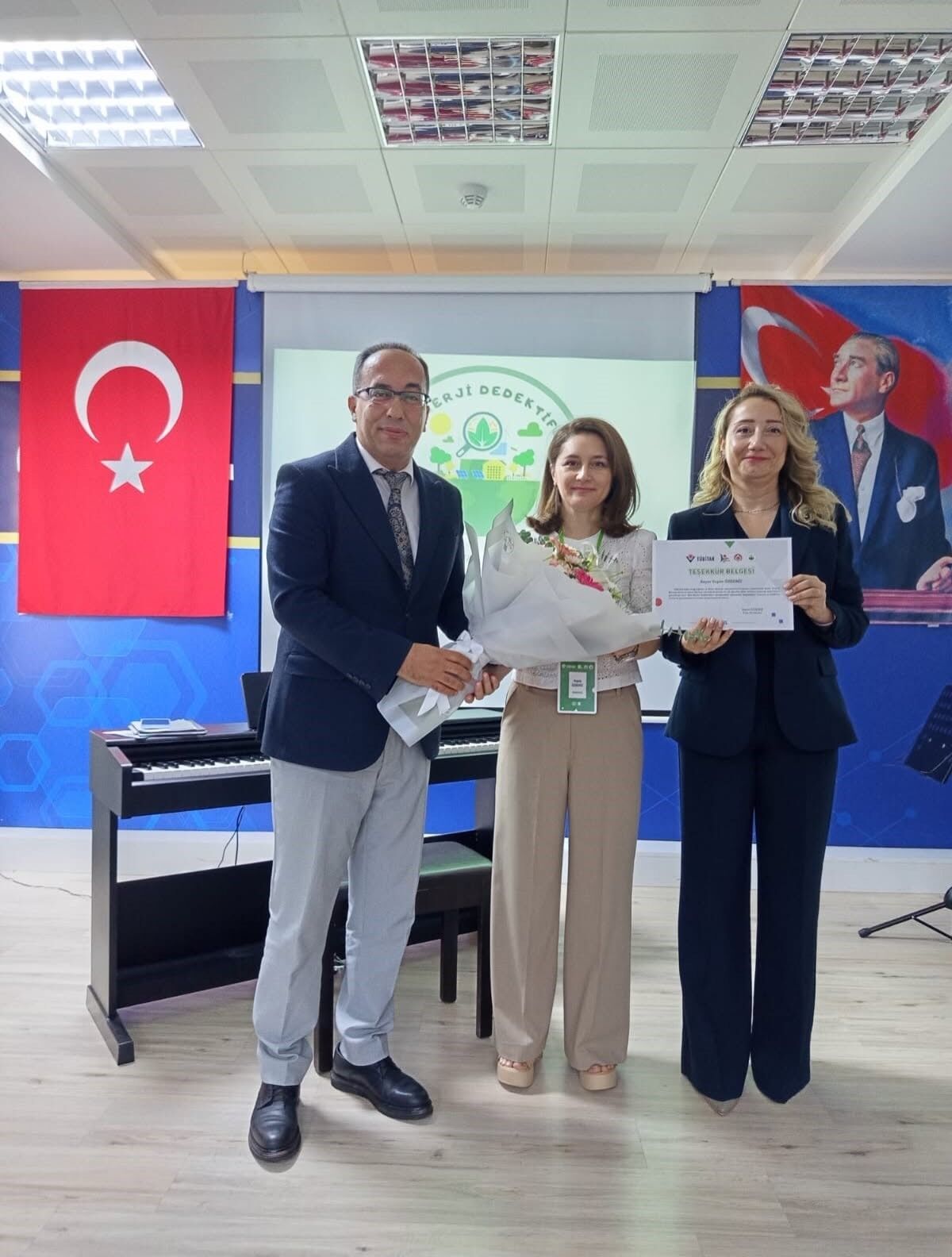 Efeler De Ogrenciler Yenilenebilir Enerjinin Izini Surecek 1787564405902 299974