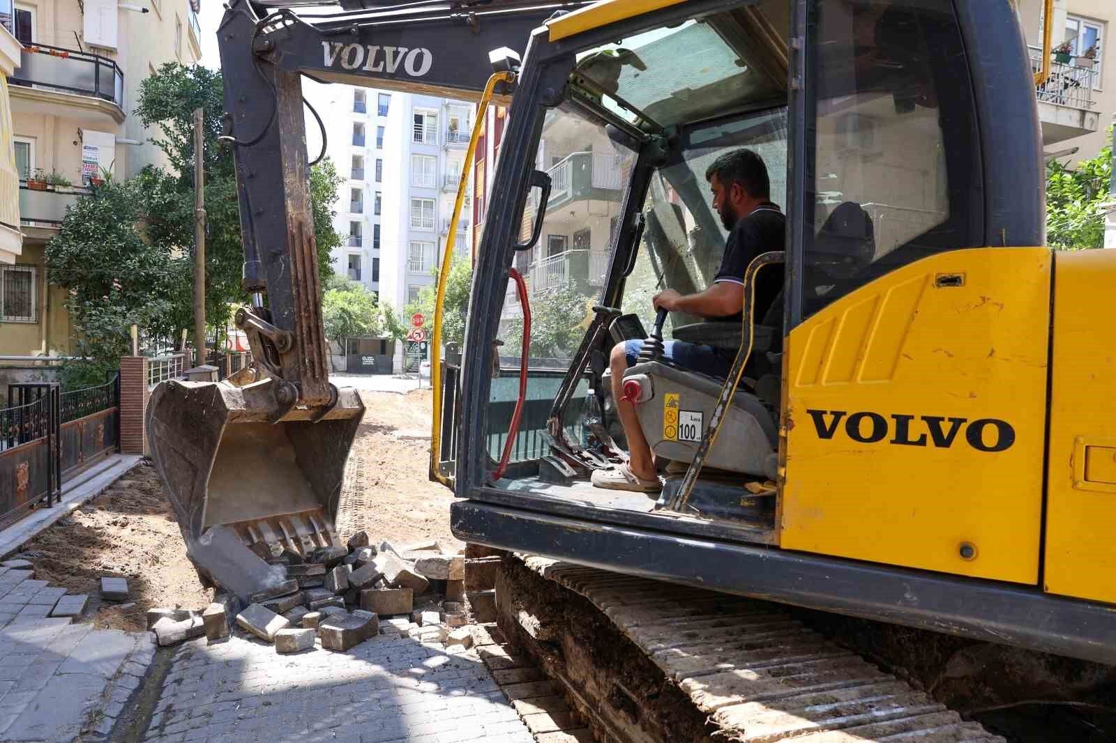 Efeler De Yipranan Yollar Yenileniyor 1786347905045 246570