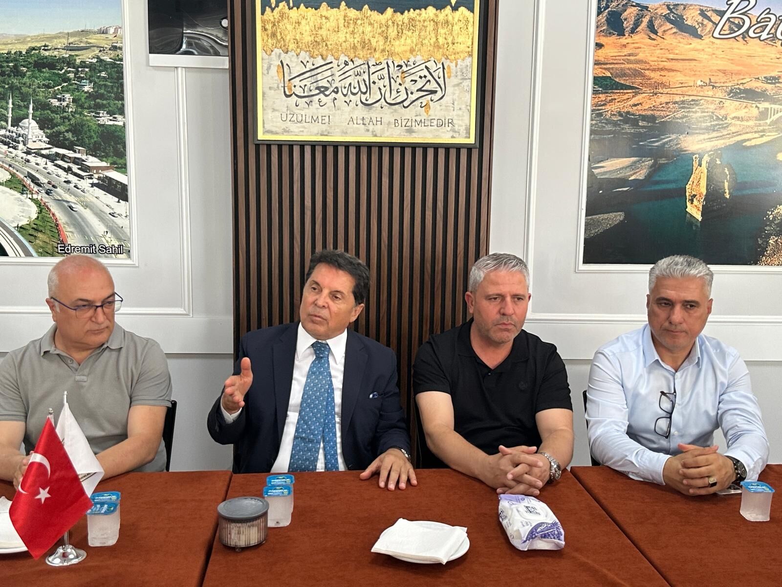 Esenyurt Eski Belediye Baskani Incirliovada Ozer Cahillik Ha 683369 A73Dcd