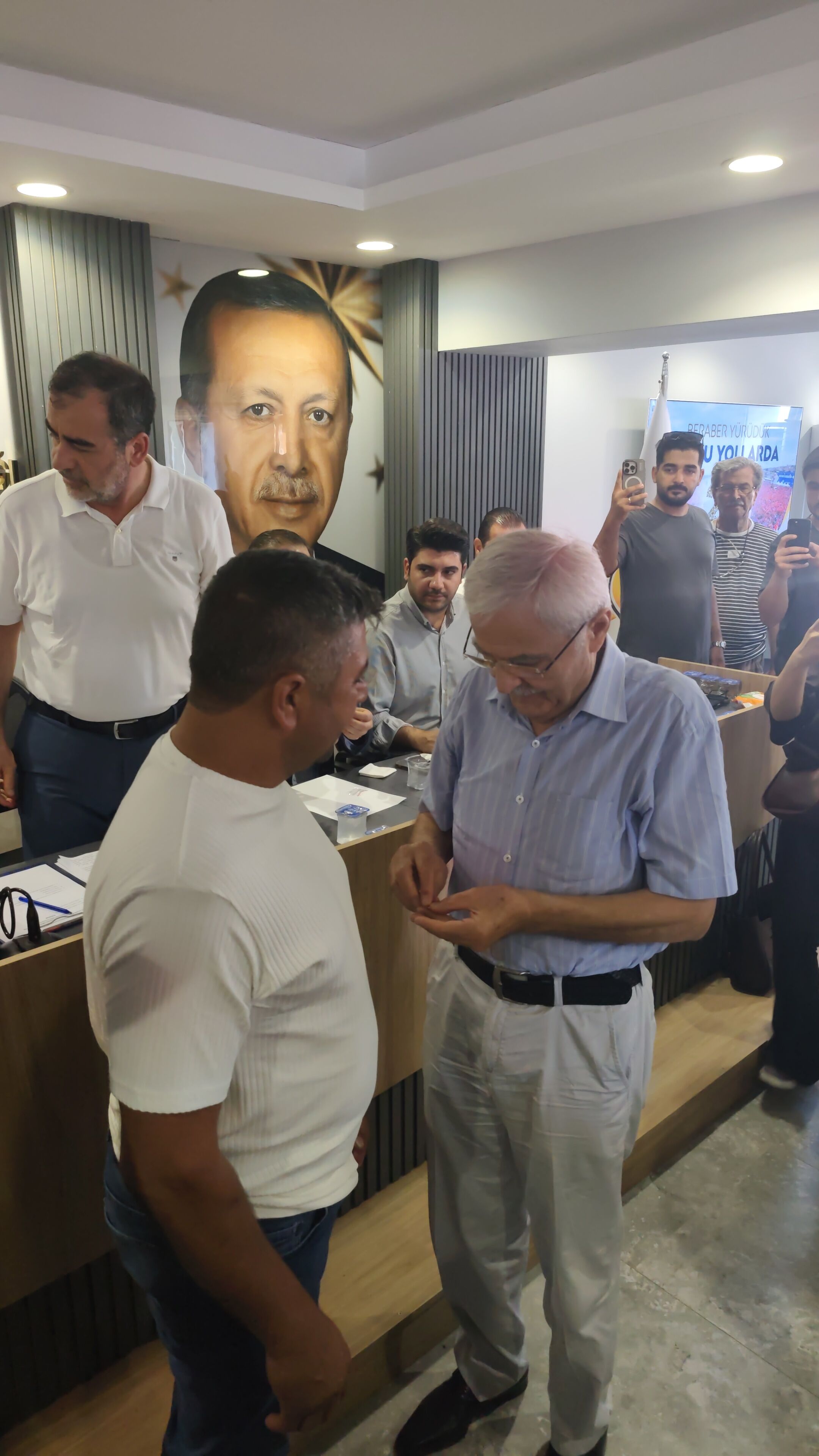 Incirliovada Surpriz Transfer Akdag Chpden Ak Partiye Gecti 685080 6881B4