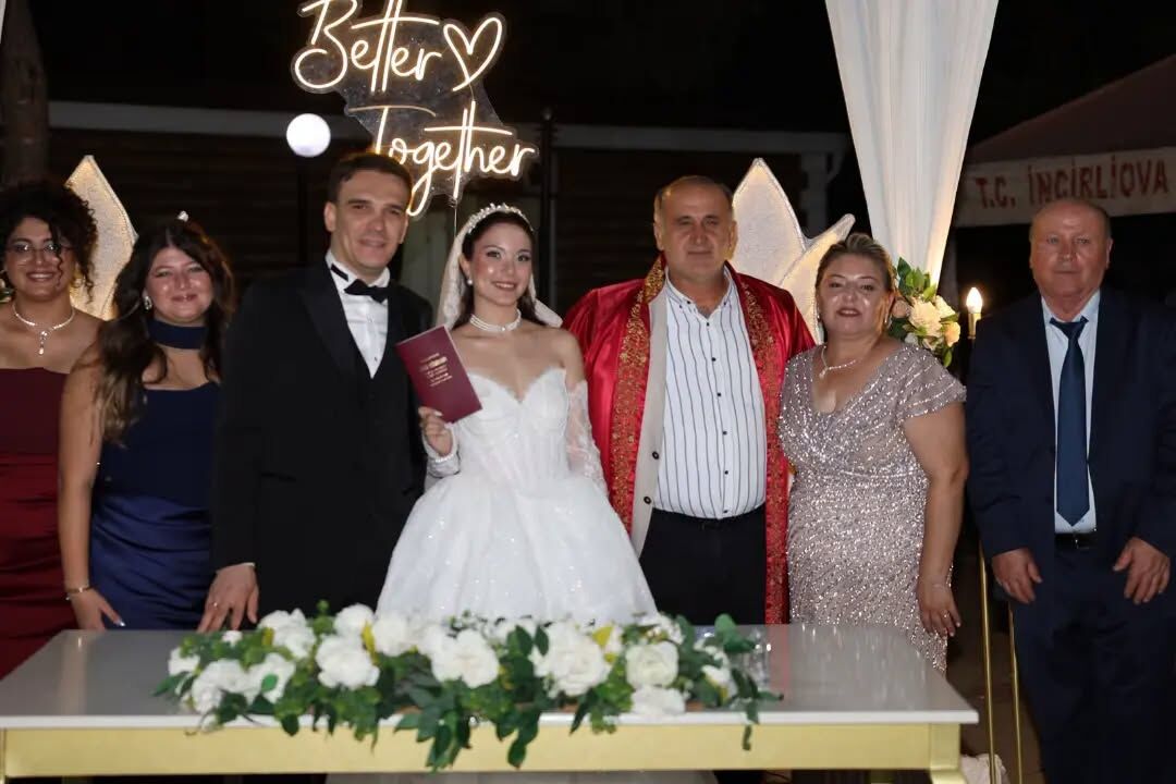 Incirliovanin Sevilen Muhtarinin Oglu Evlendi 687448 A5933B