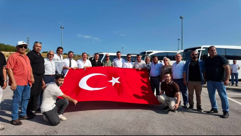 Iyi Parti Aydindan Ihanete Bayrak Aciyoruz Mitingine Guclu K 686217 F32819