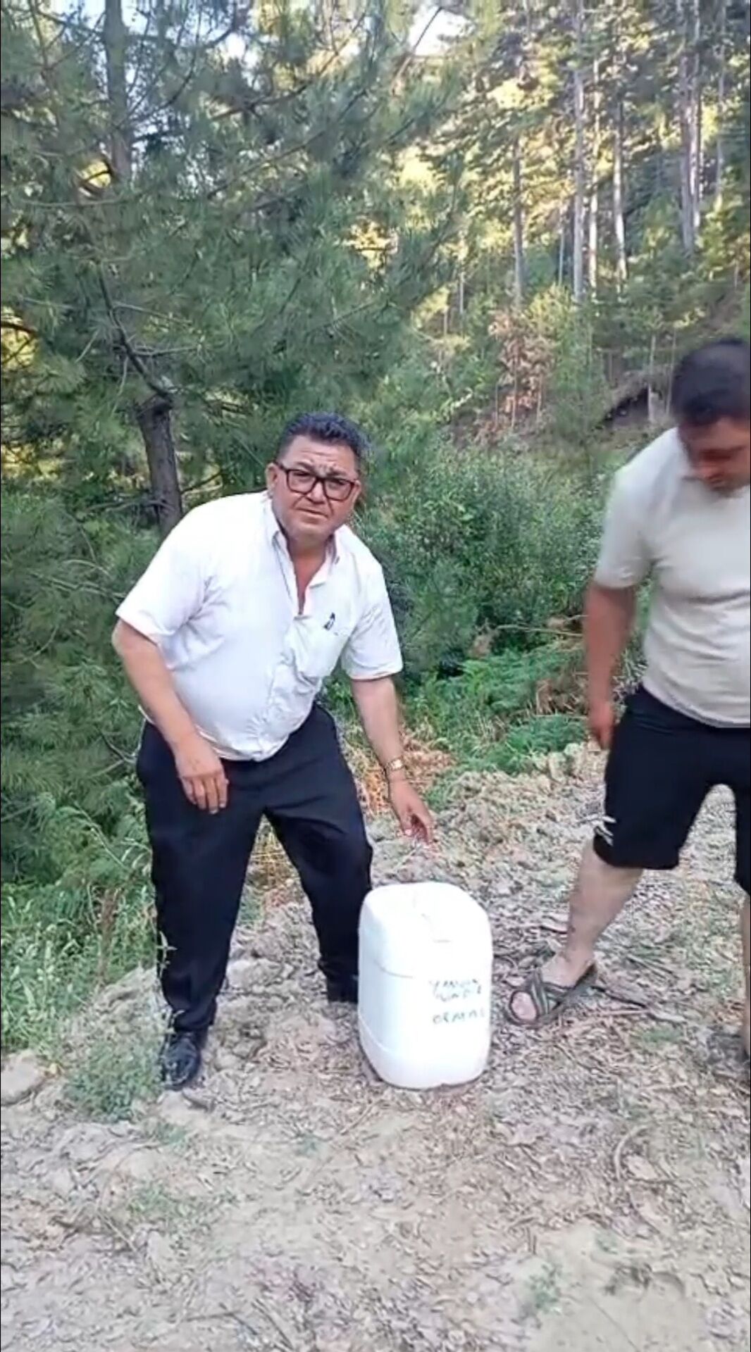 Karacasuda Alemler Muhtarindan Ornek Tedbir Ormanlik Alanlar 685252 E1C7Ba