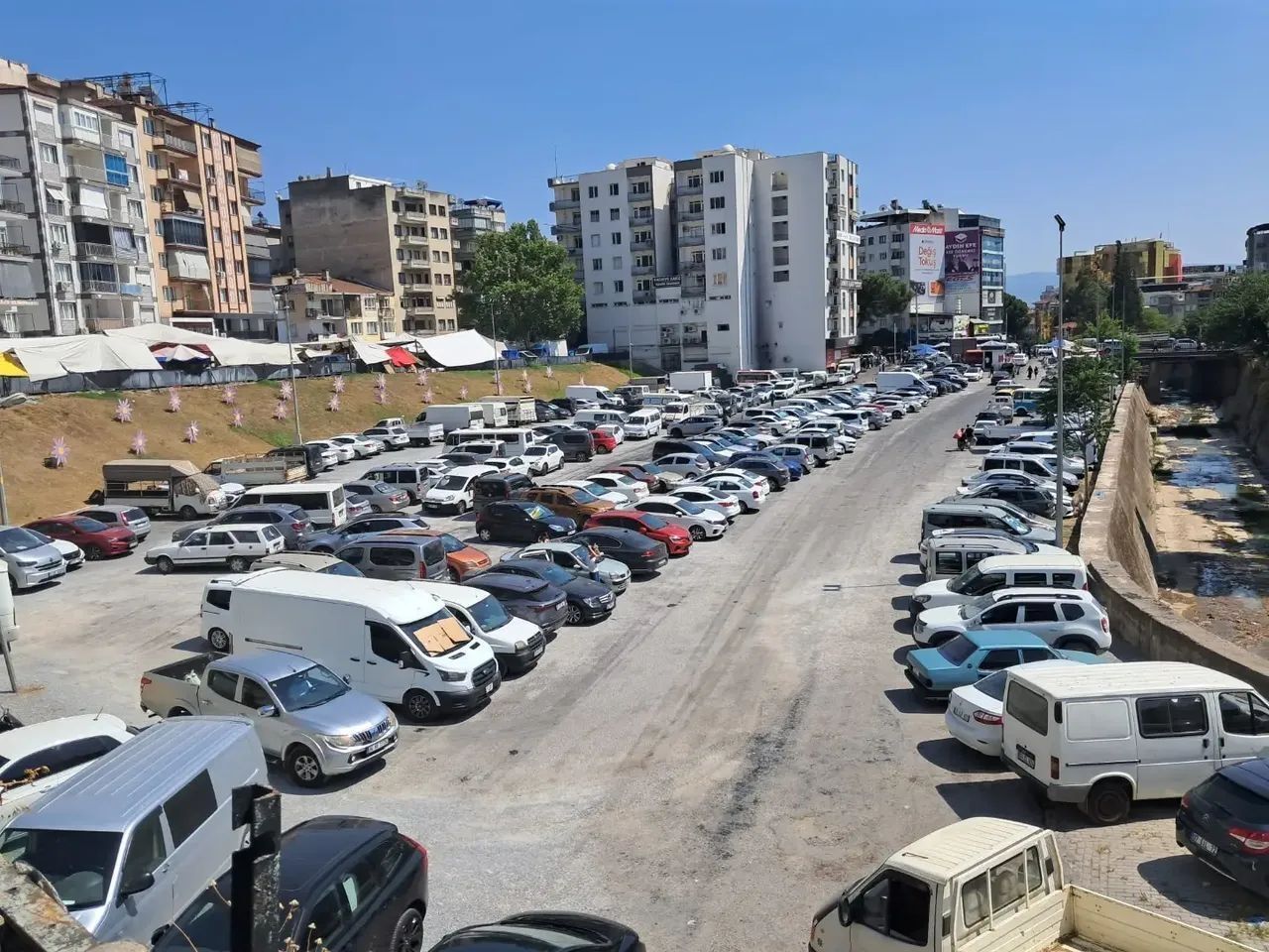 Kendirlioglu Baskan Yetiskine Otopark Cikisi Yapamayacaksani 686280 73Da3B