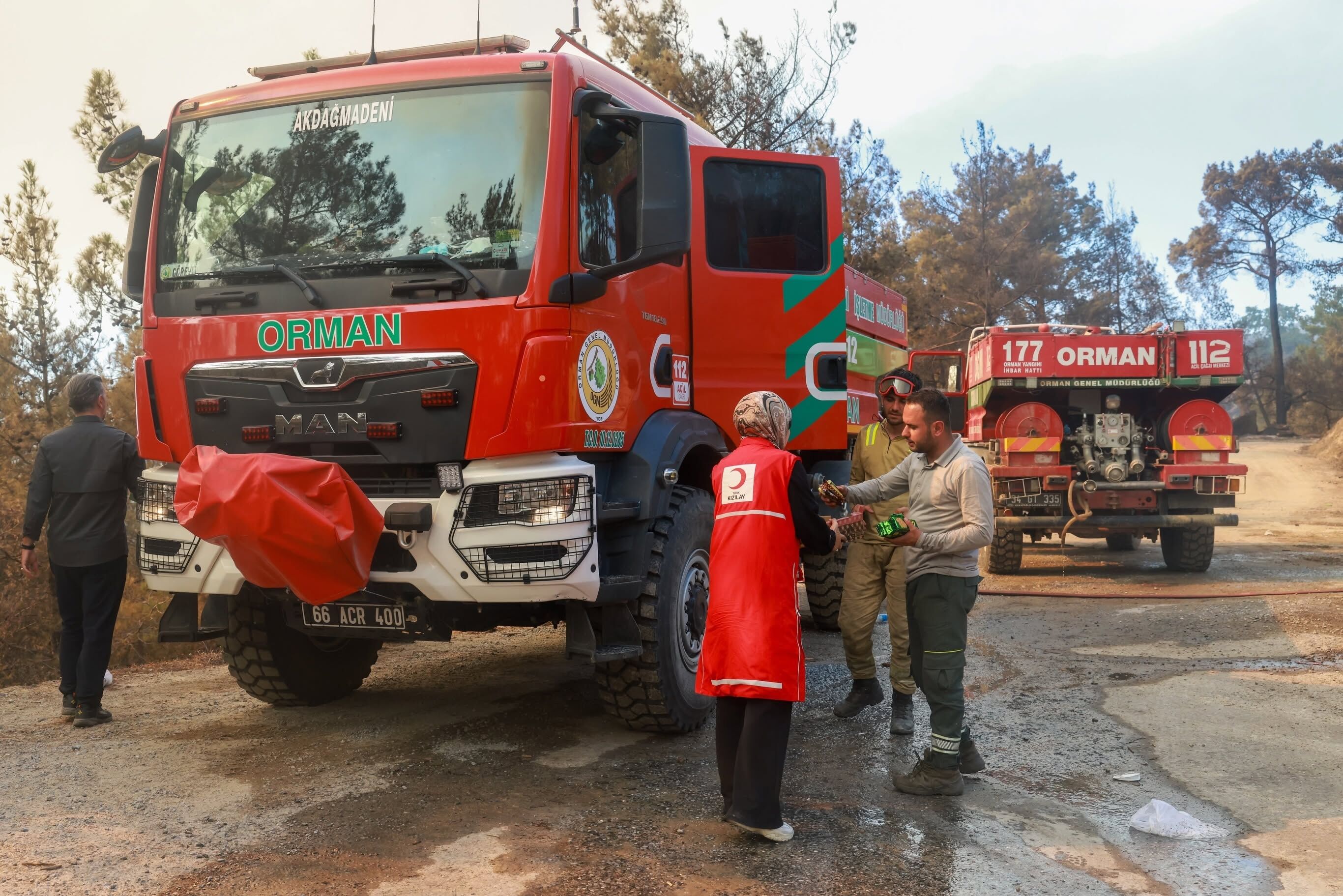 Kizilaydan Yangin Bolgesine Destek Eli 683111 E6Bf92