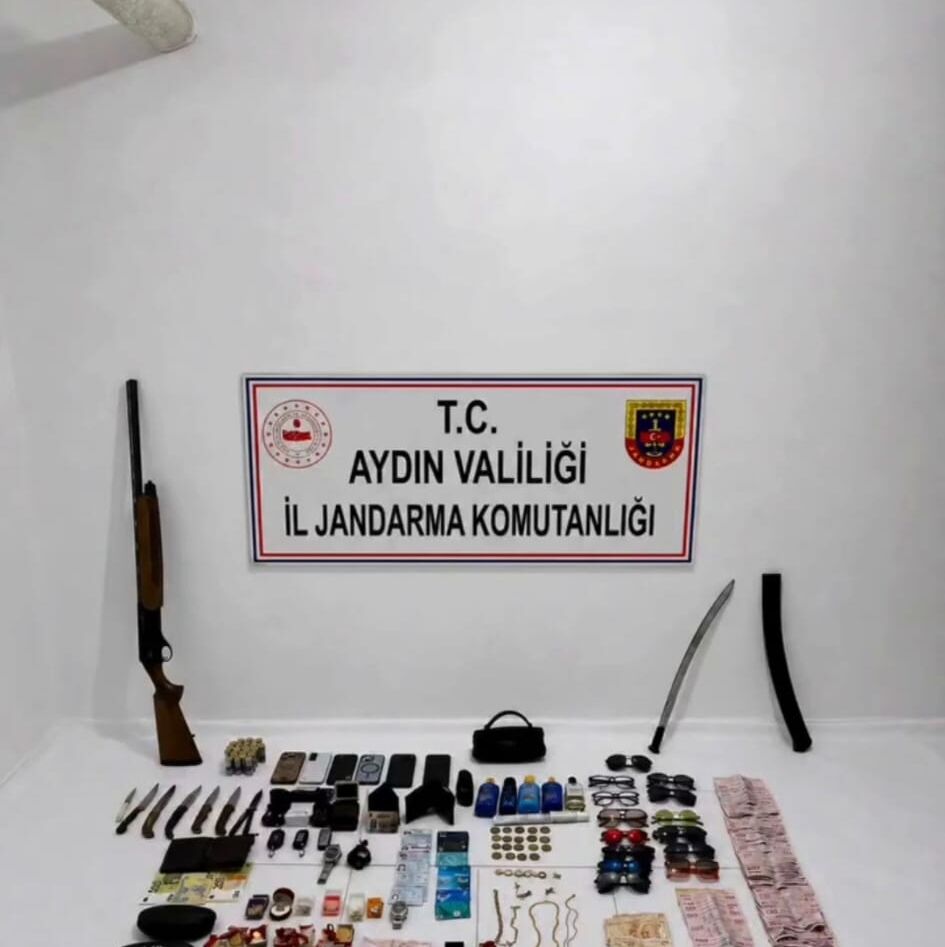 Kusadasinda Plaj Faresi Kiskivrak Yakalandi 684570 433132