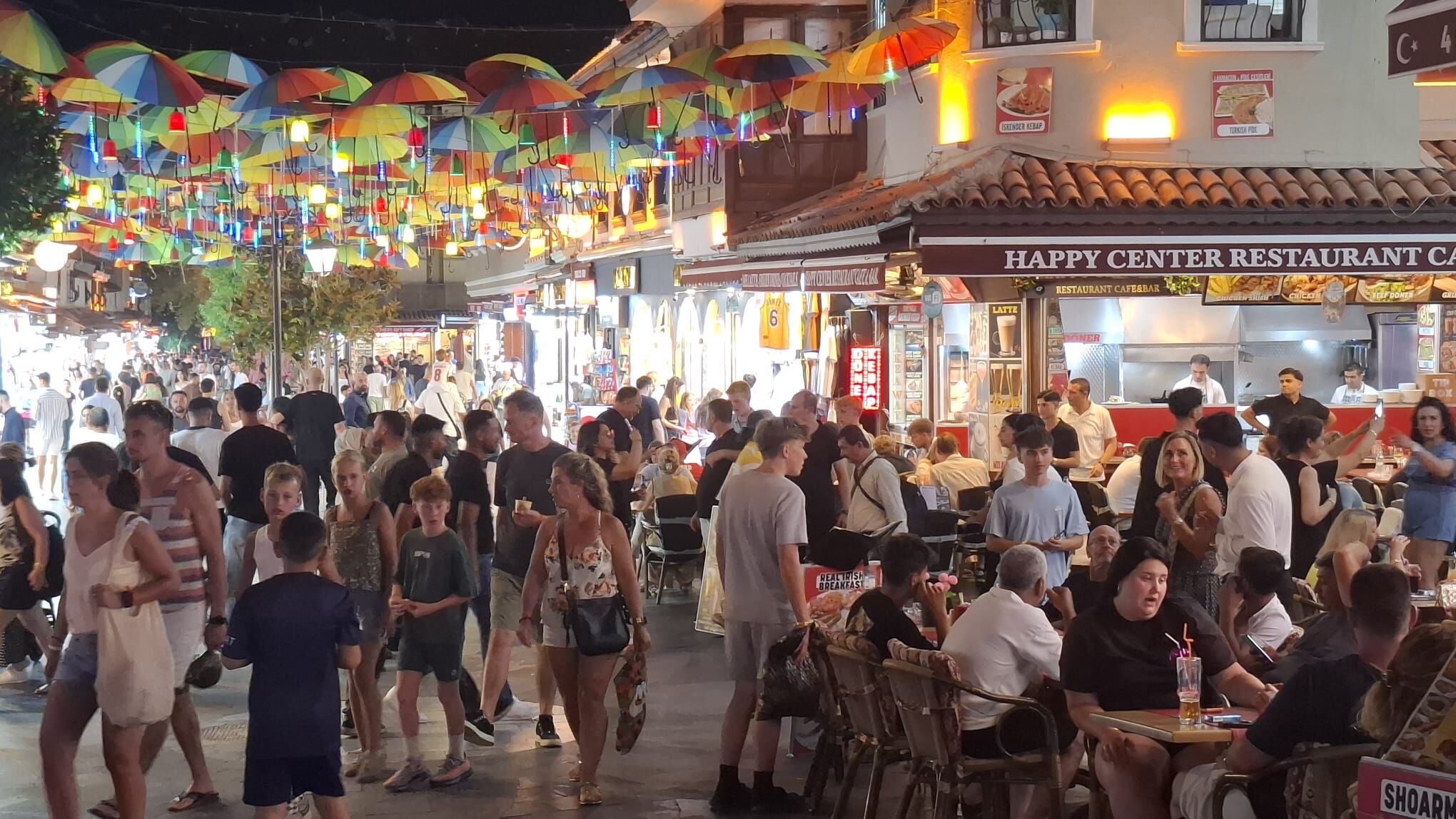 Kusadasinda Sonbahar Oncesi Turizm Hareketliligi Artti 688425 5E3294