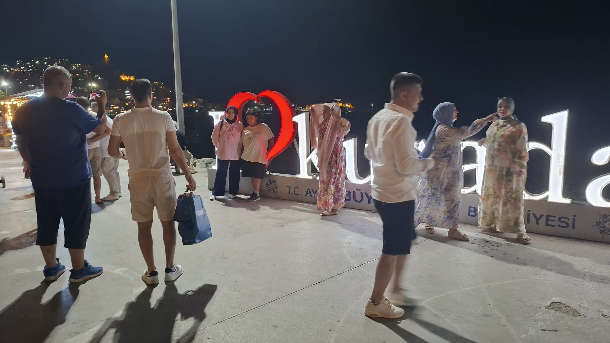 Kusadasinda Sonbahar Oncesi Turizm Hareketliligi Artti 688425 C504B7