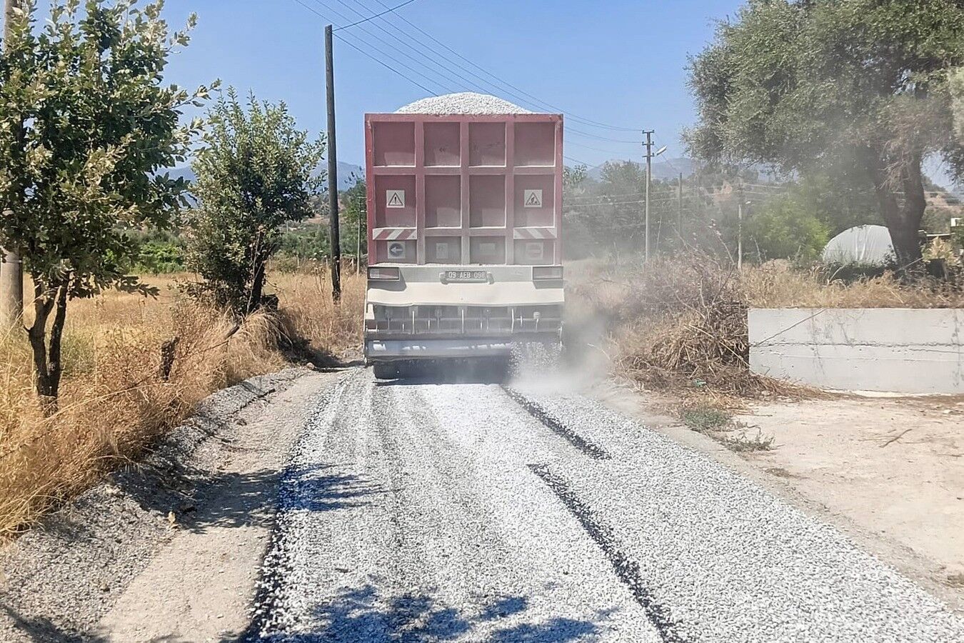 Umurlu Da Asfaltlama Calismalari Devam Ediyor 1787572504171 628767