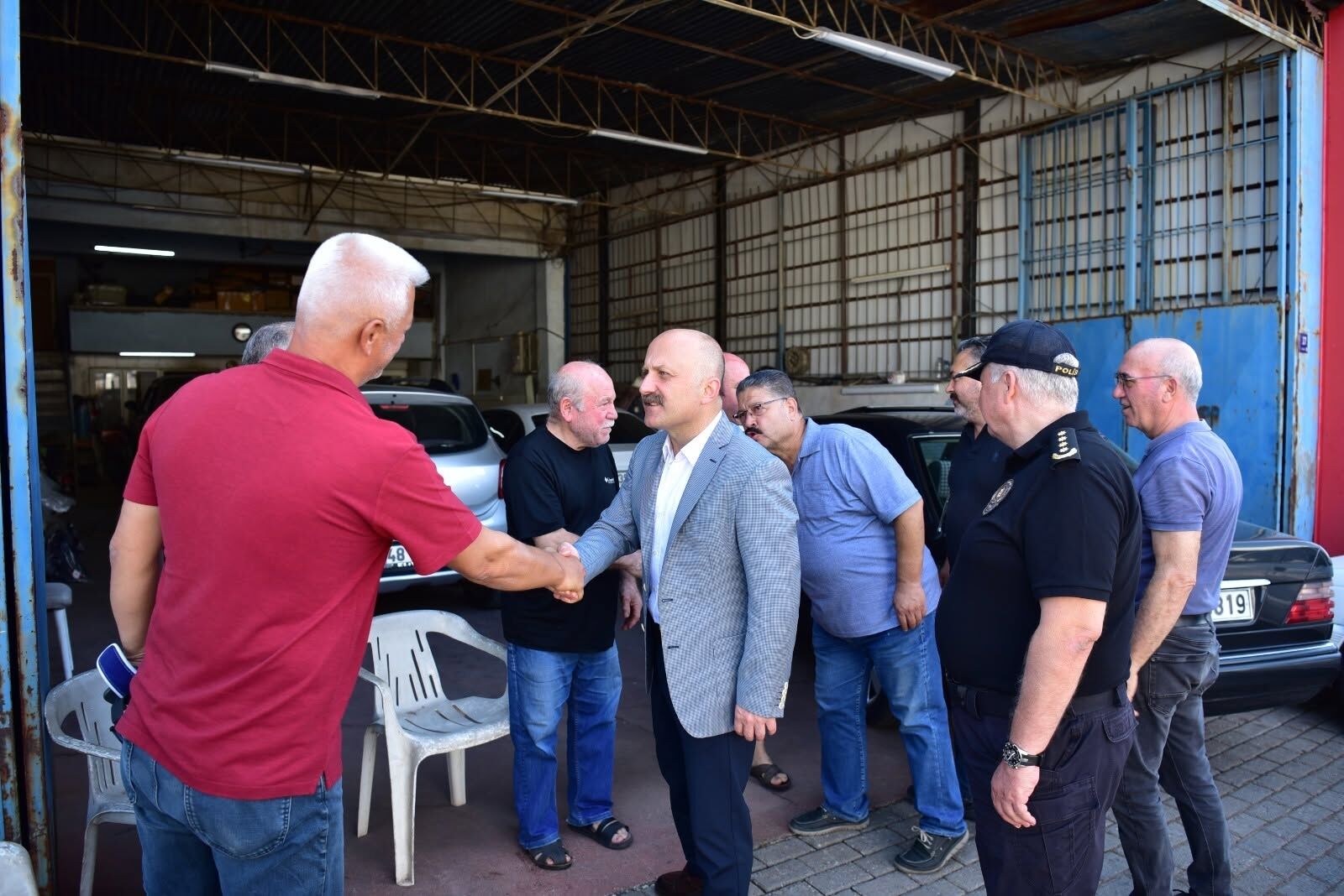 Vali Varol Sanayi Esnafiyla Bulustu 687962 Ea461B