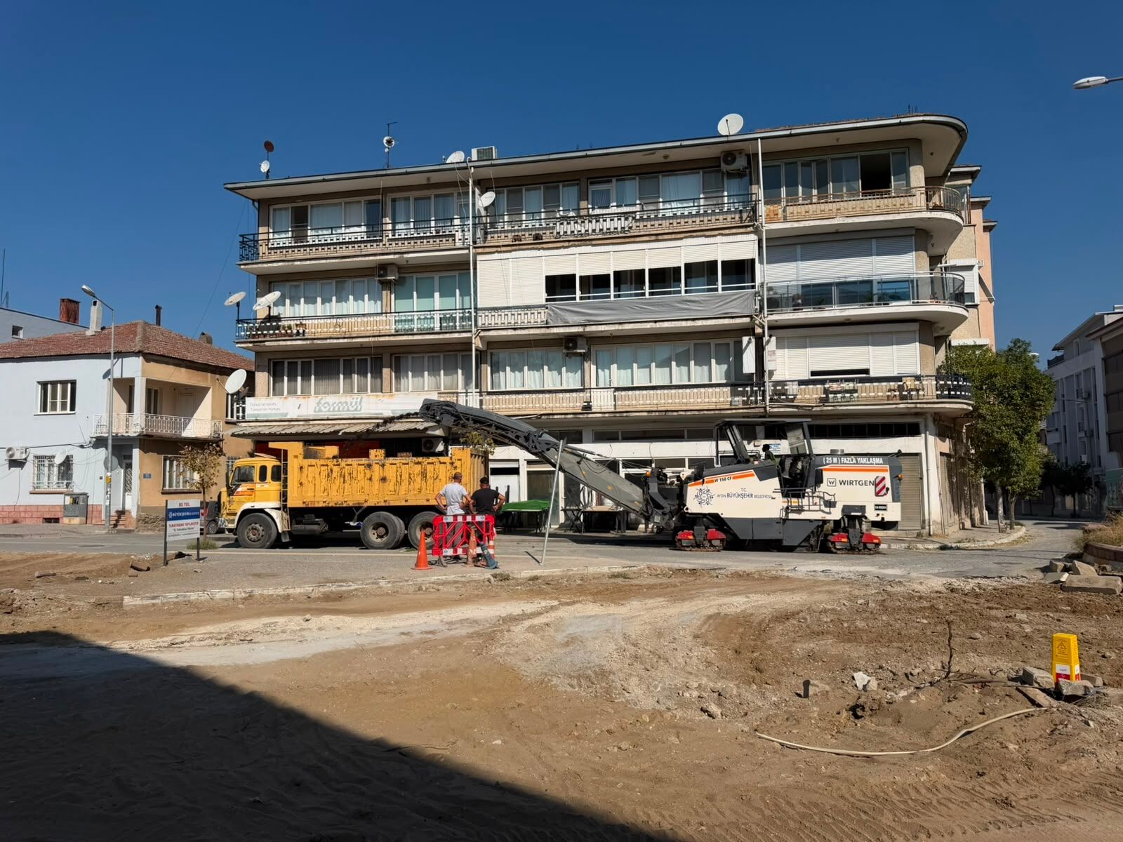 Yenipazar Esnafi Istedi Baskan Ercan Dugmeye Basti 688165 A2Eb19