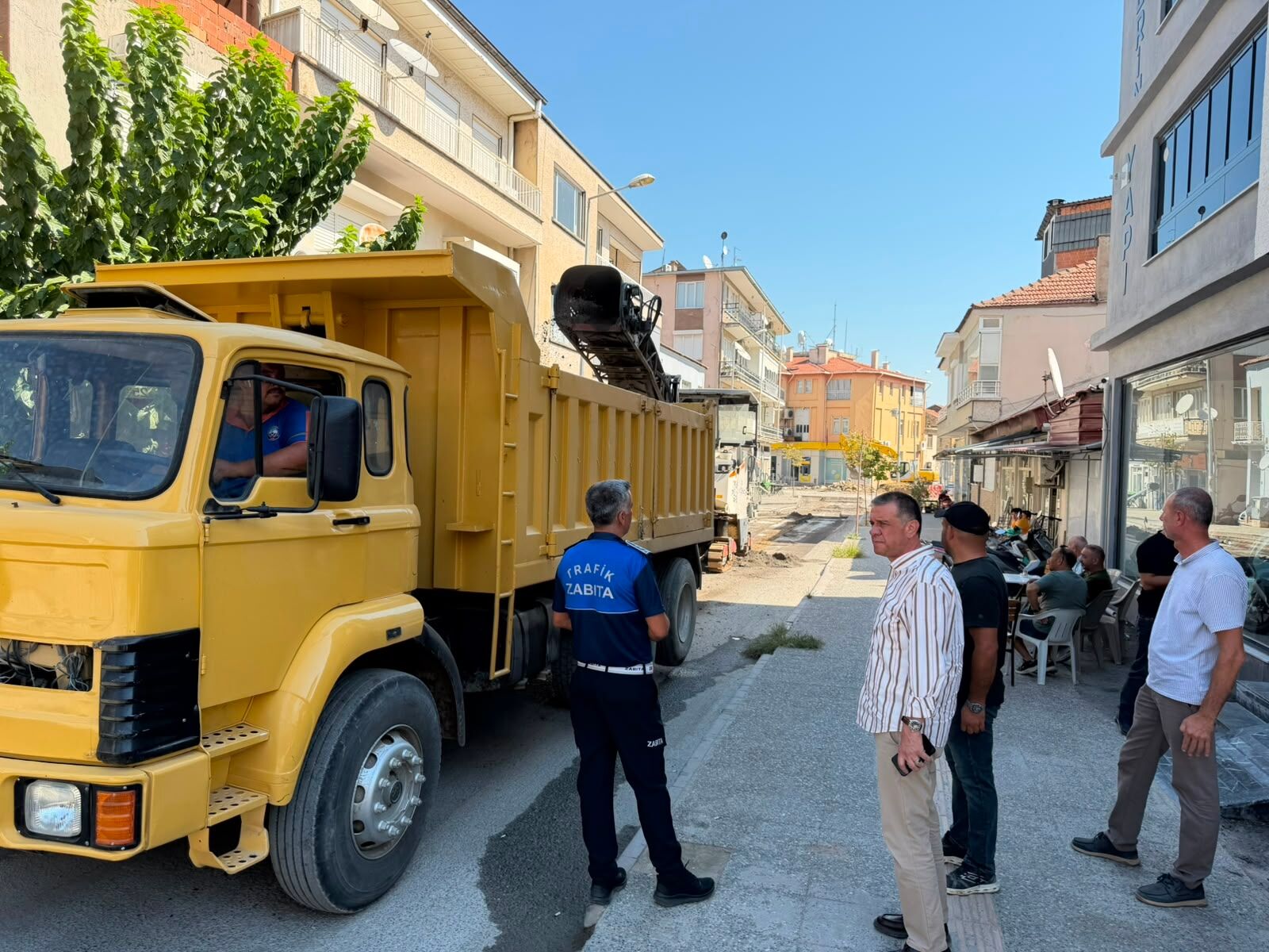 Yenipazar Esnafi Istedi Baskan Ercan Dugmeye Basti 688165 E653Fd