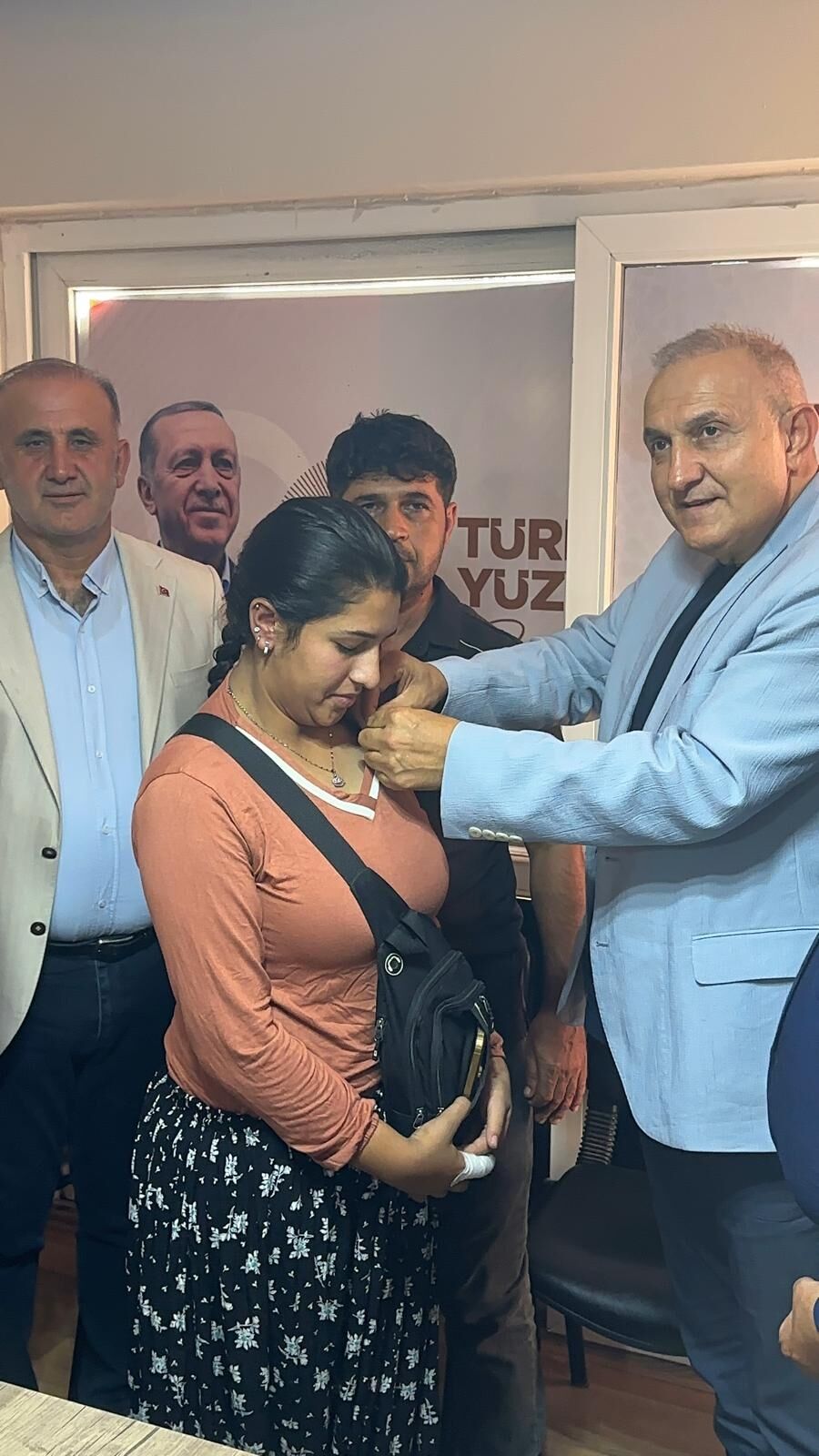 Ak Partinin Yeni Vekili Ilk Ziyareti Incirliovaya Yaptiayagi 689451 016725