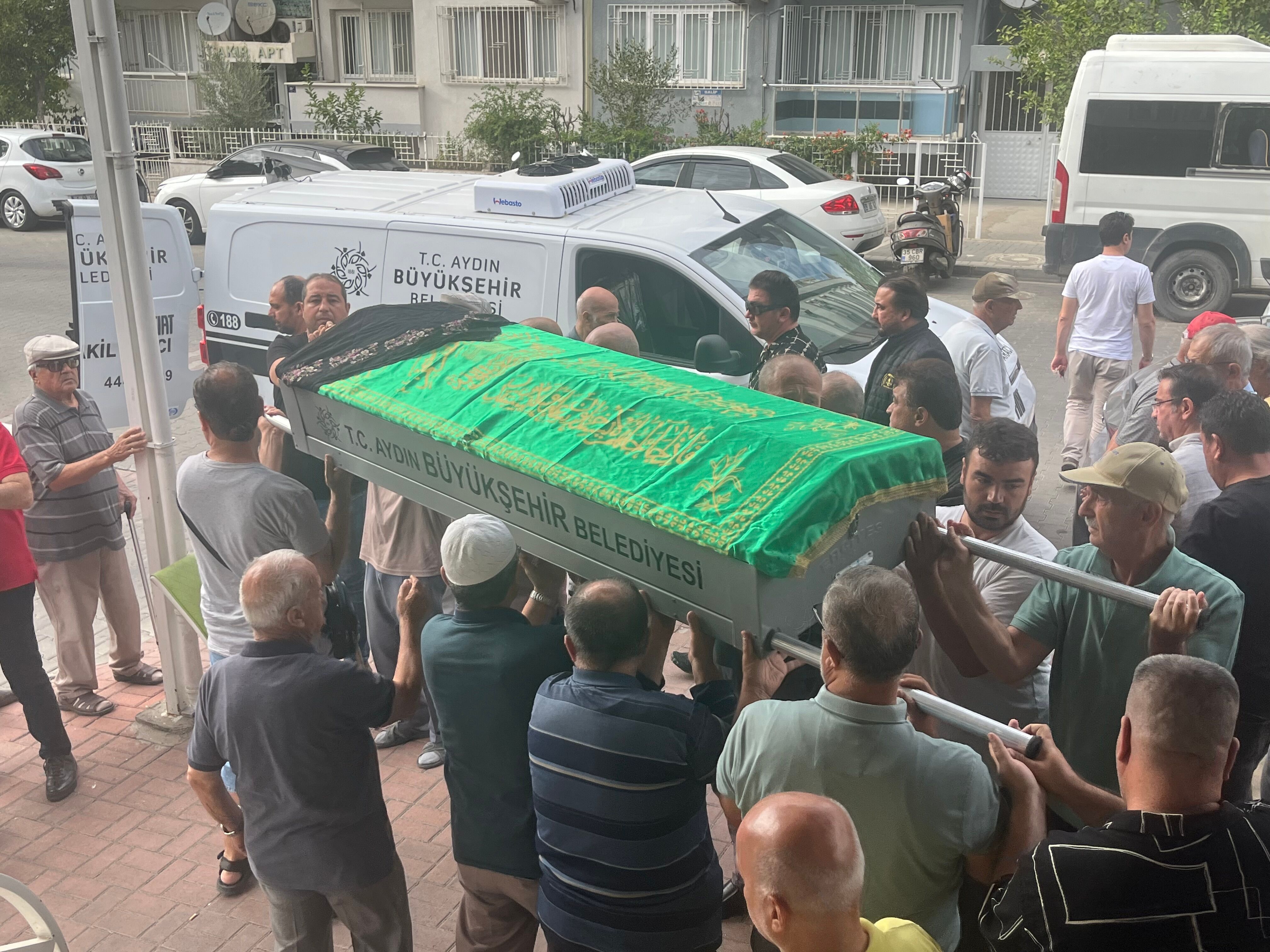 Anne Balikci Son Yolculuguna Ugurlandi Nazillide Huzunlu Sal 692594 Ee9994