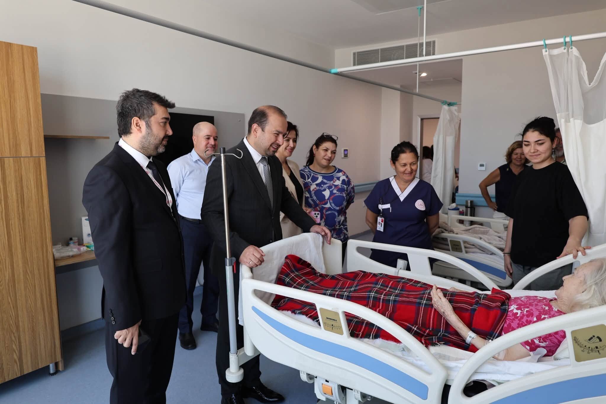 Aydin Il Saglik Mudurunden Didim Devlet Hastanesine Ziyaret 689676 964E94