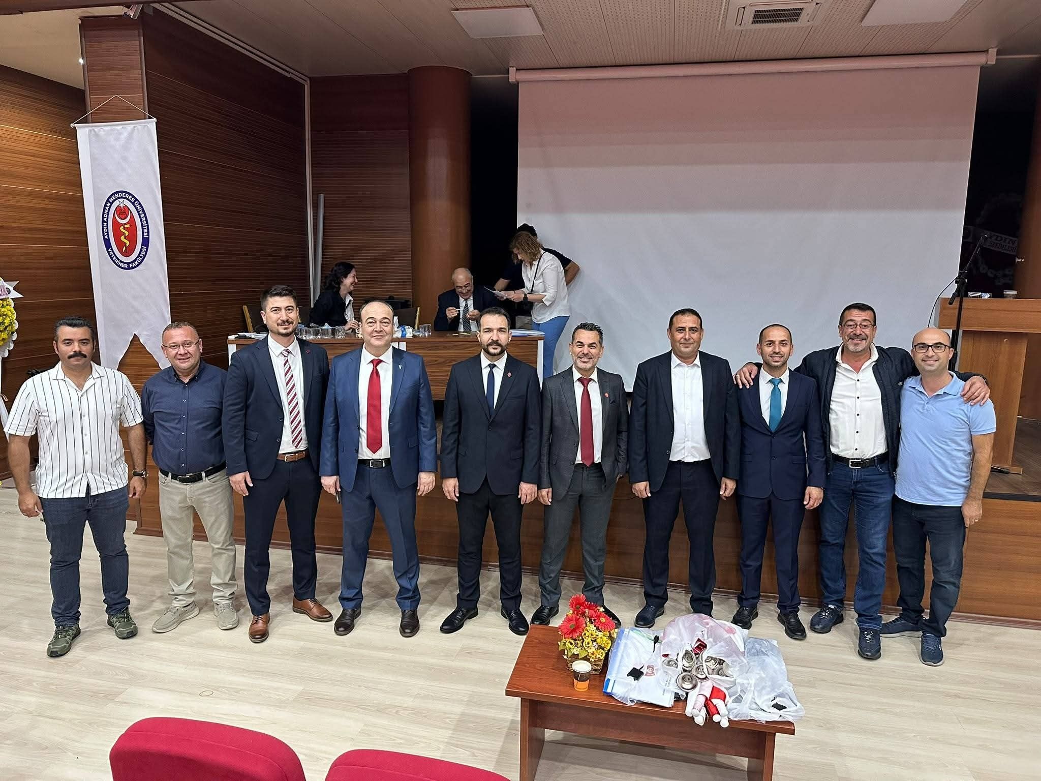 Aydın Veteriner Hekimleri Odası'nda Hakan Kaya güven tazeledi