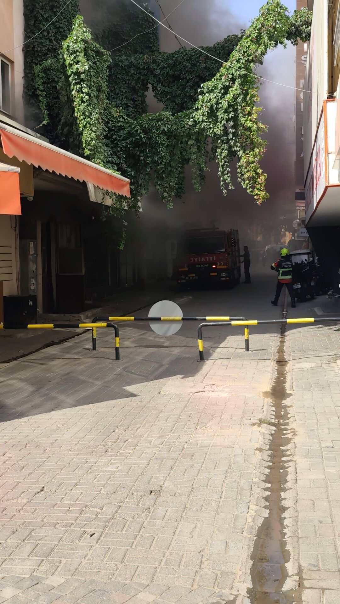 Aydinda Carsiyi Kara Duman Kapladi 695268 862931