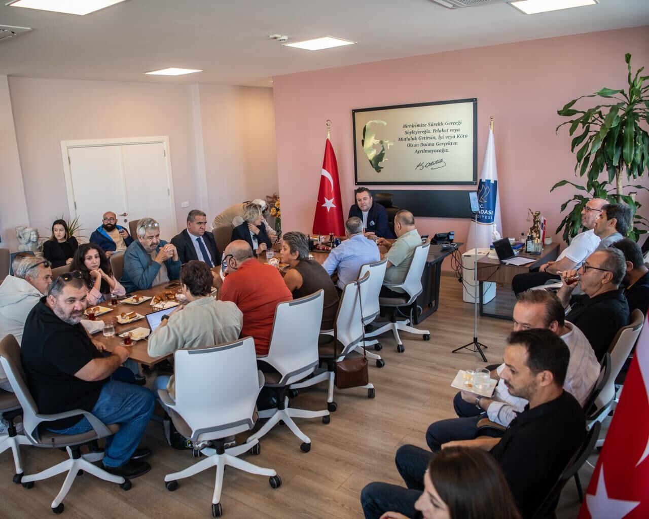 Belediye Baskan Vekili Demirtas Kusadasi Belediyesinin Calis 696298 Ea81C6