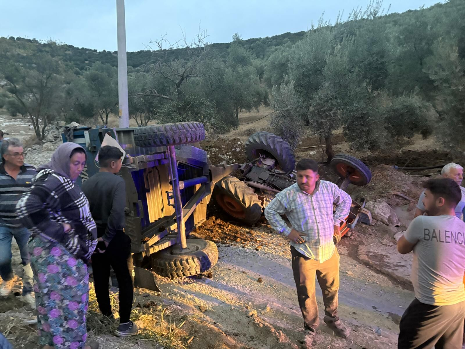 Bozdoganda Traktor Kazasi 1 Kisi Yaralandi 2