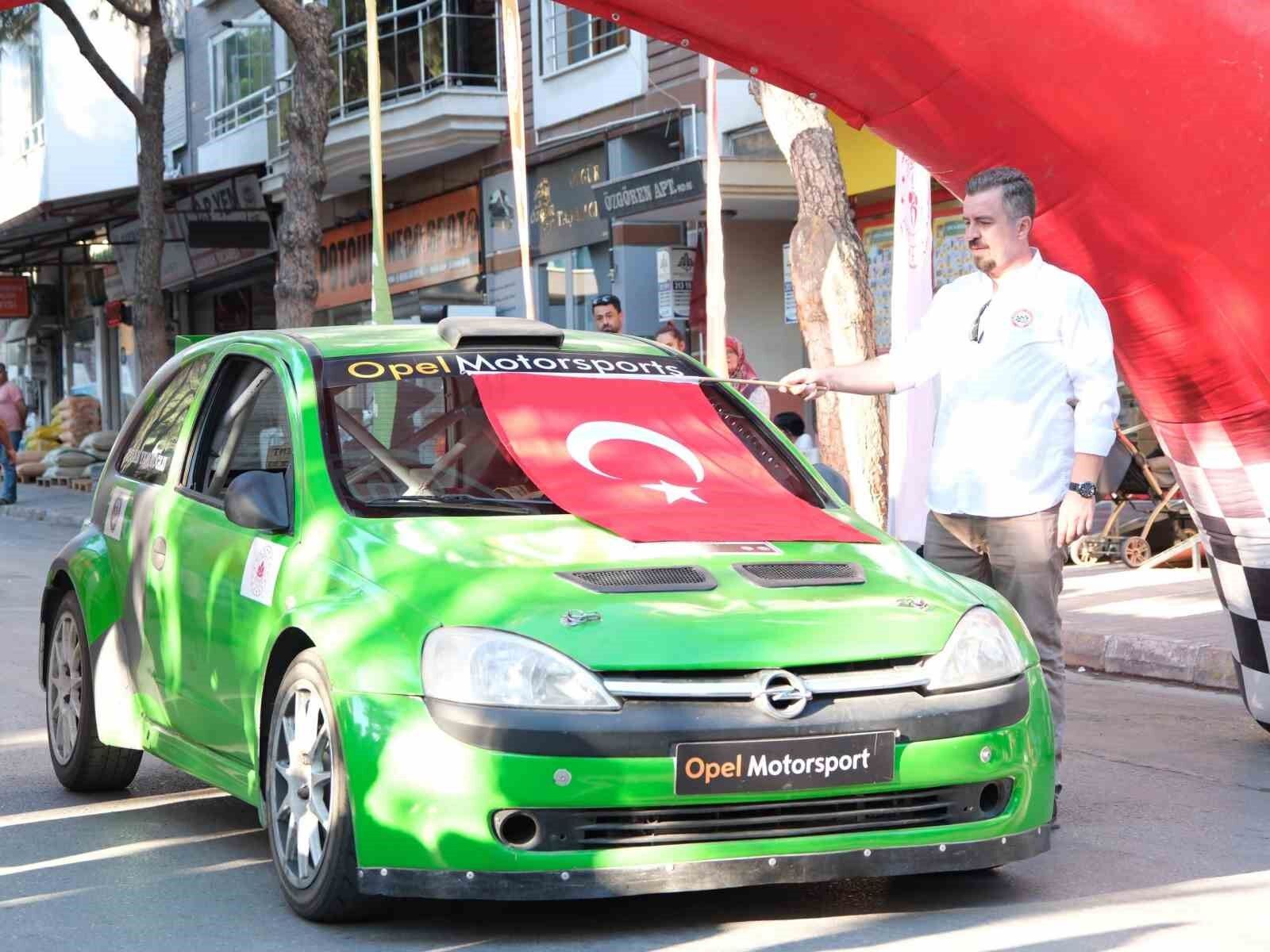 Buharkent Te Yaris Seremonik Start Ile Basladi 1788626105380 769422