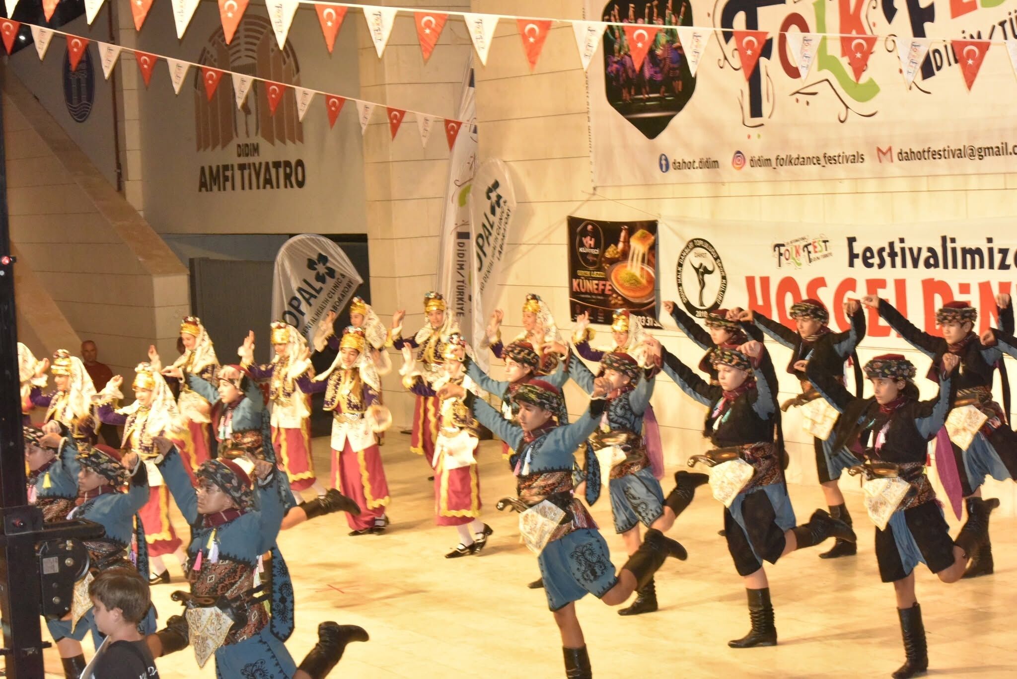 Dahotun Uluslararasi Halk Danslari Festivali Ilgiyle Izlendi 690095 925Dbb