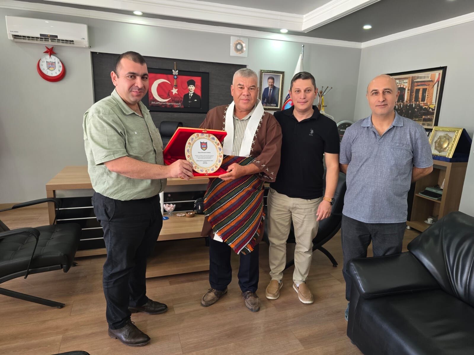 Didim Soforler Odasi Ilcede Yilin Ahisini Secti 693959 F351A0