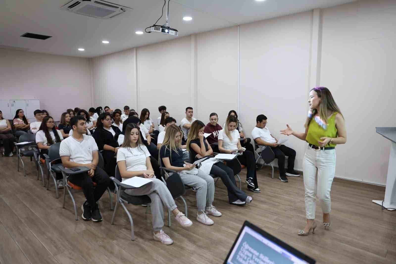 Efeler Belediyesi Nden Genclere Sinav Yolculugunda Rehberlik Destegi 1790253005184 289001