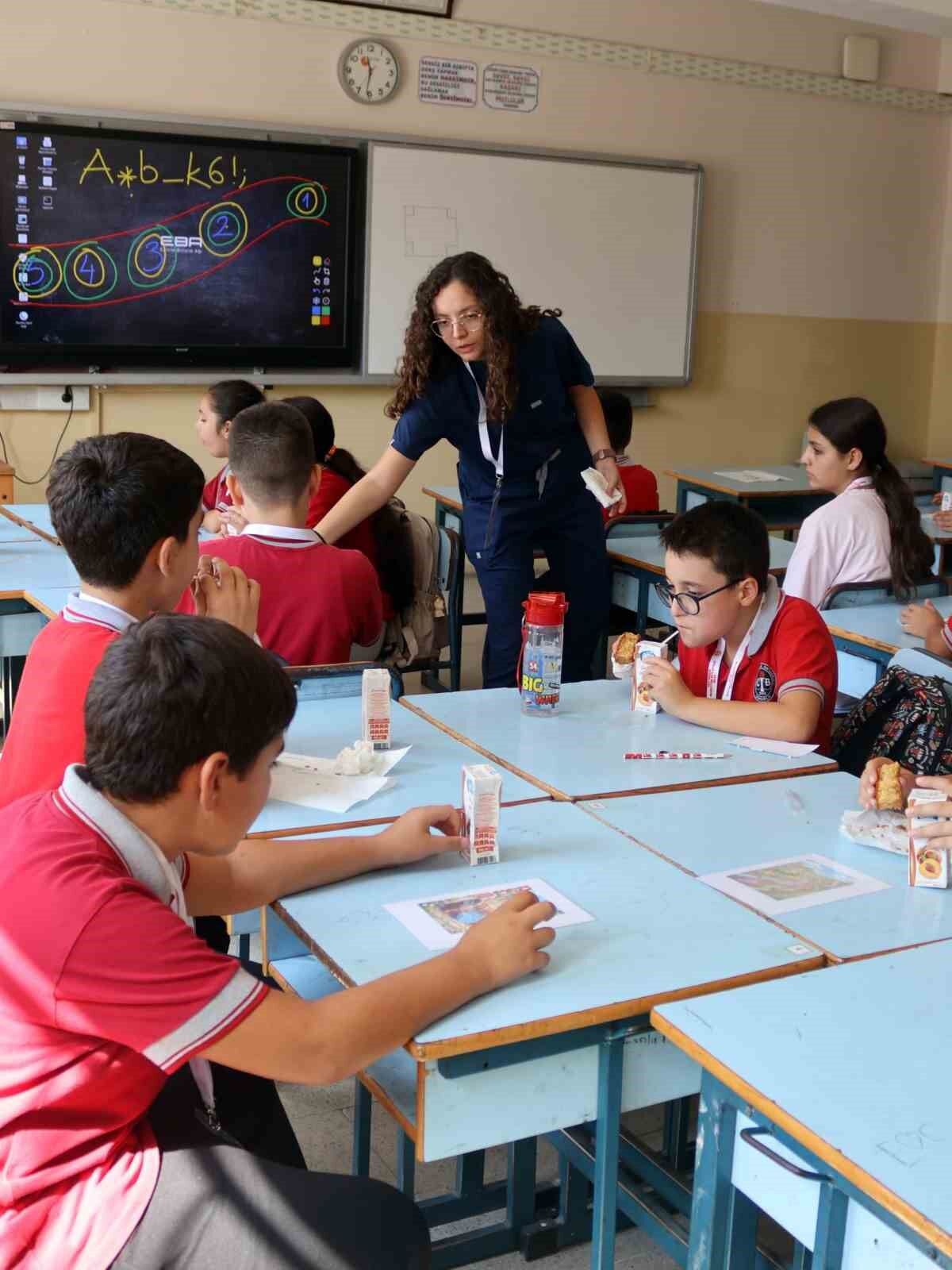 Efeler De Koy Okullarindaki Ogrenciler Dijital Dunyayla Bulusacak 1790058900550 980255